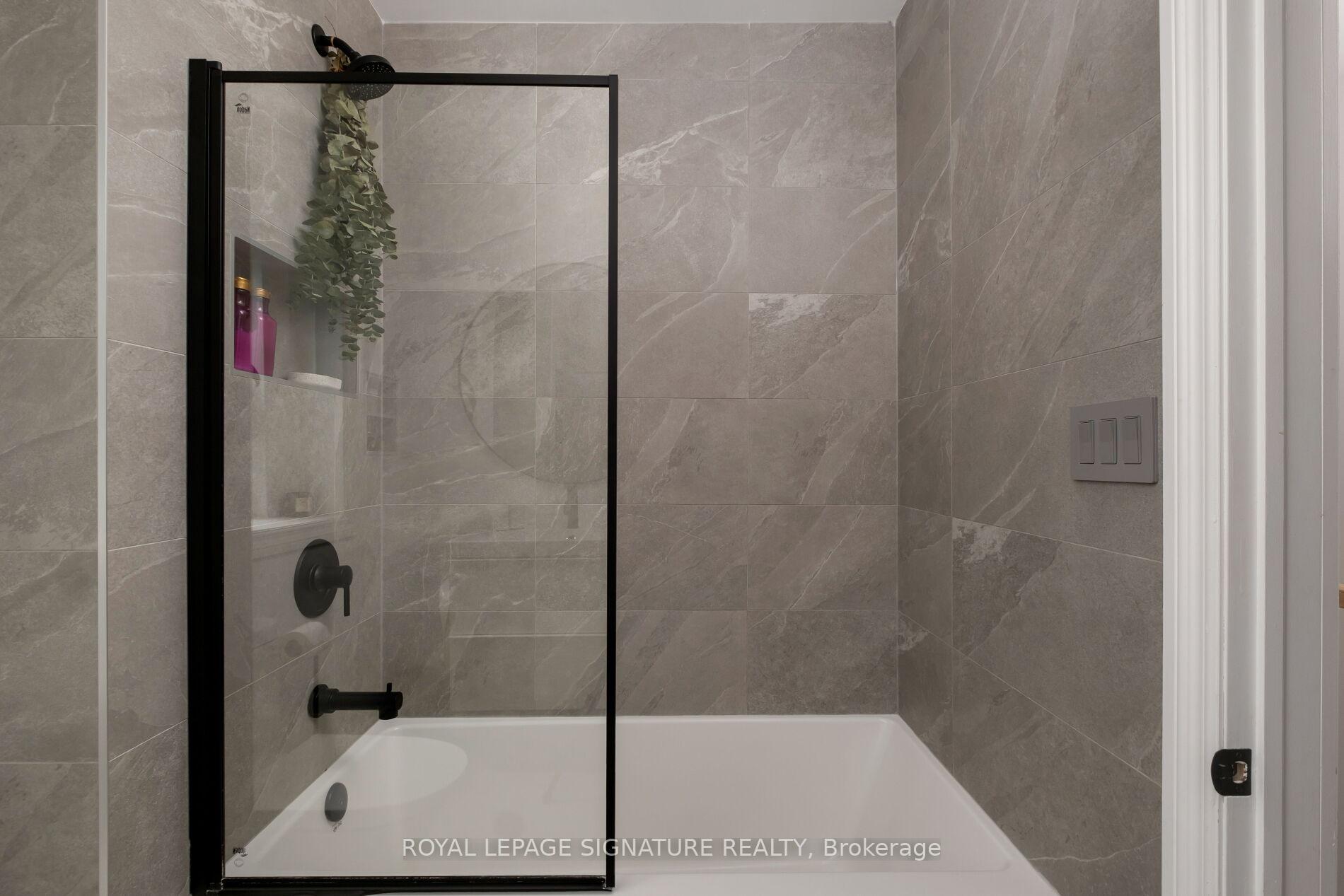 Photo 19 of 445 Ashdale Avenue, Toronto, Greenwood-Coxwell — HOMEH