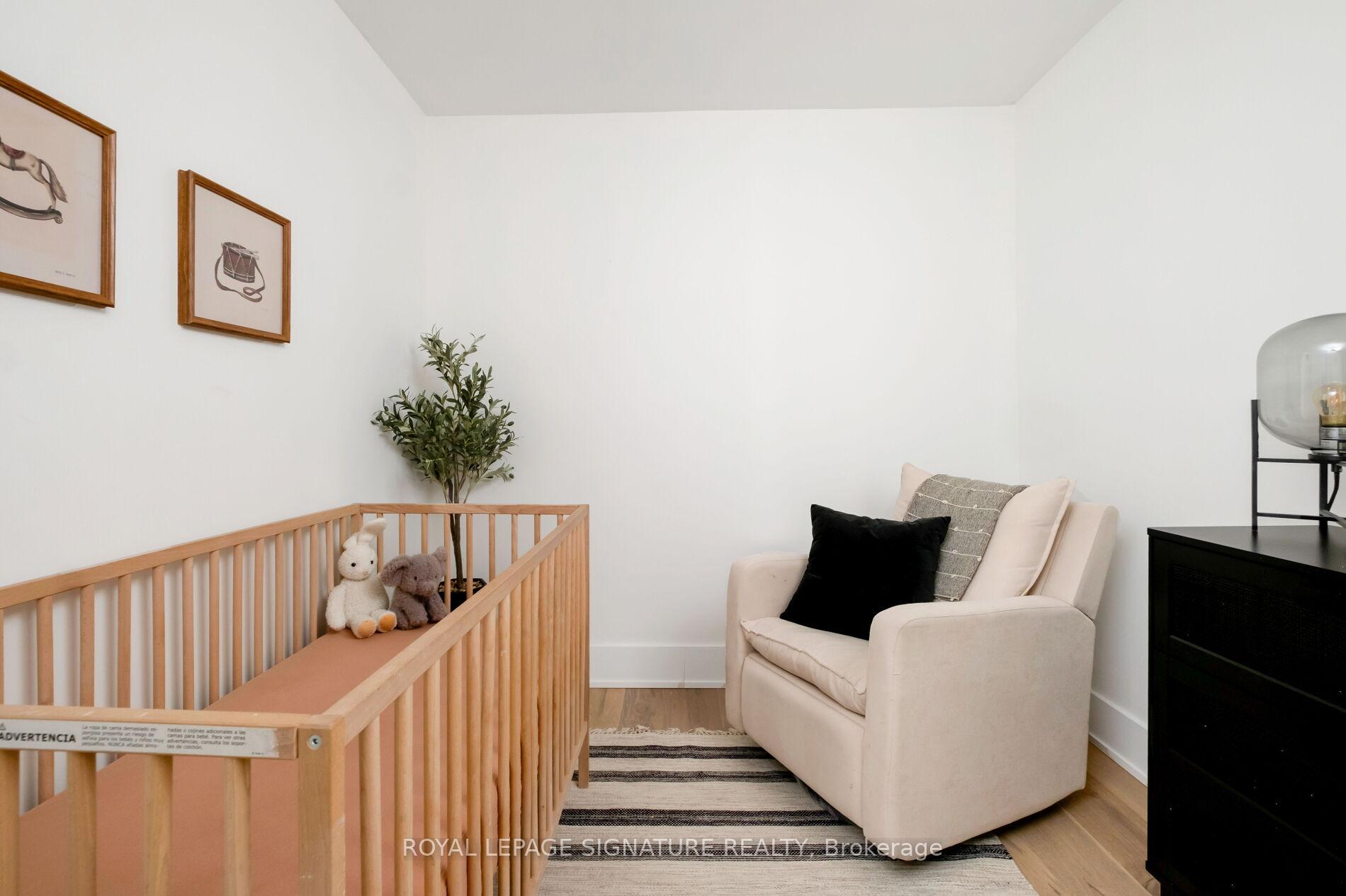 Photo 23 of 445 Ashdale Avenue, Toronto, Greenwood-Coxwell — HOMEH