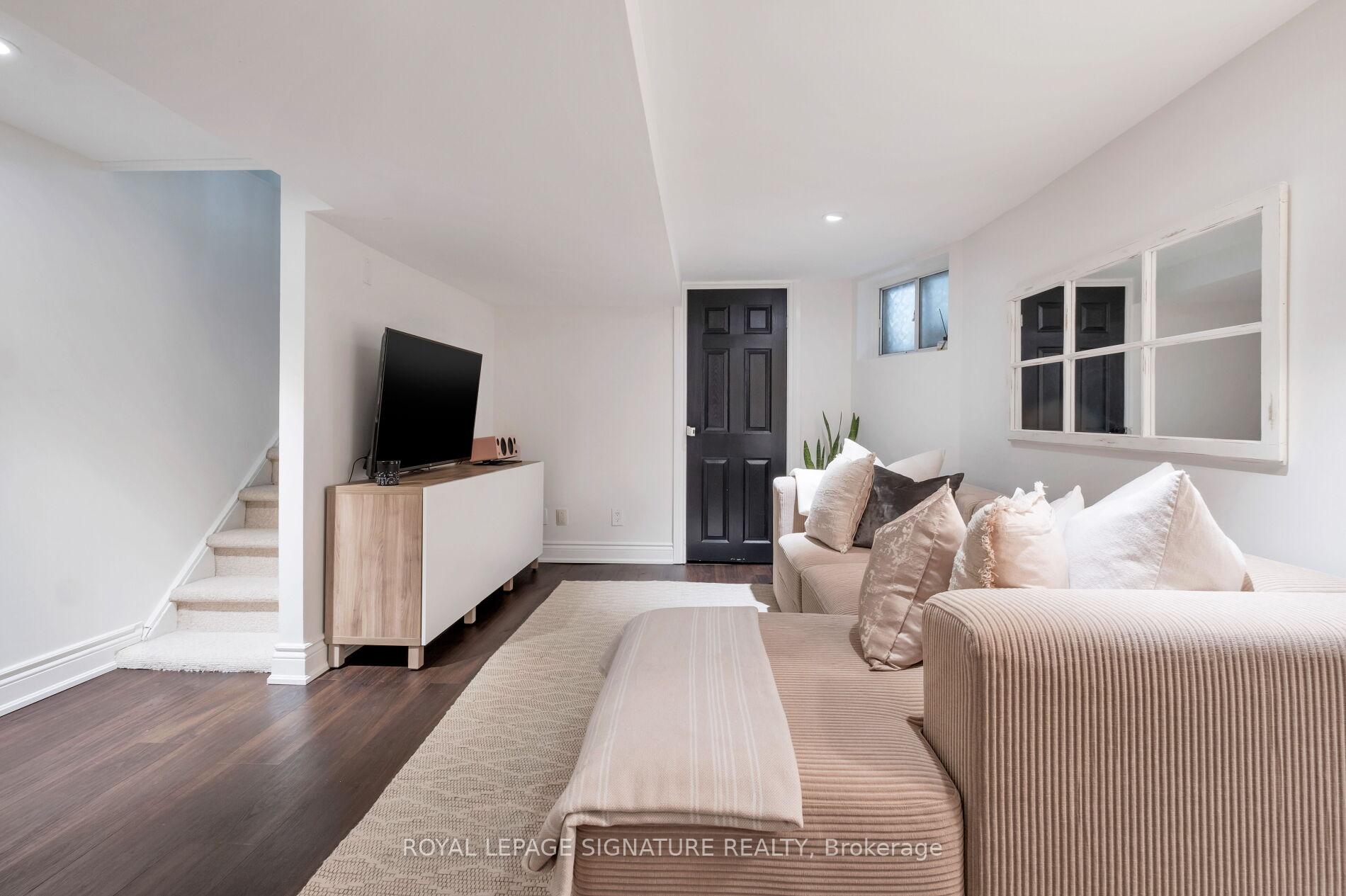 Photo 25 of 445 Ashdale Avenue, Toronto, Greenwood-Coxwell — HOMEH