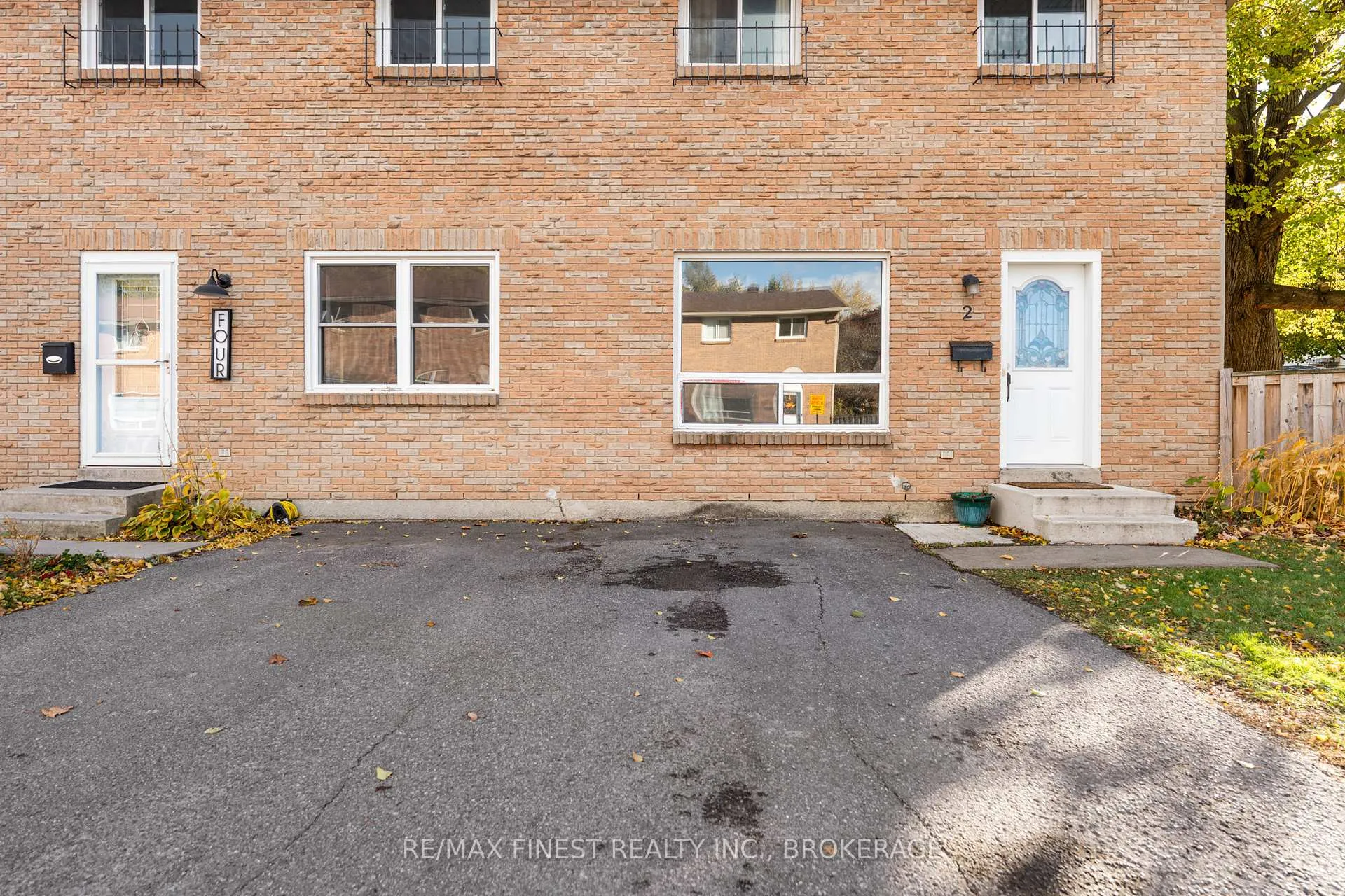 Photo 5 of Unit 72, 2 Rosemund Crescent, Kingston, West of Sir John A. Blvd — HOMEH