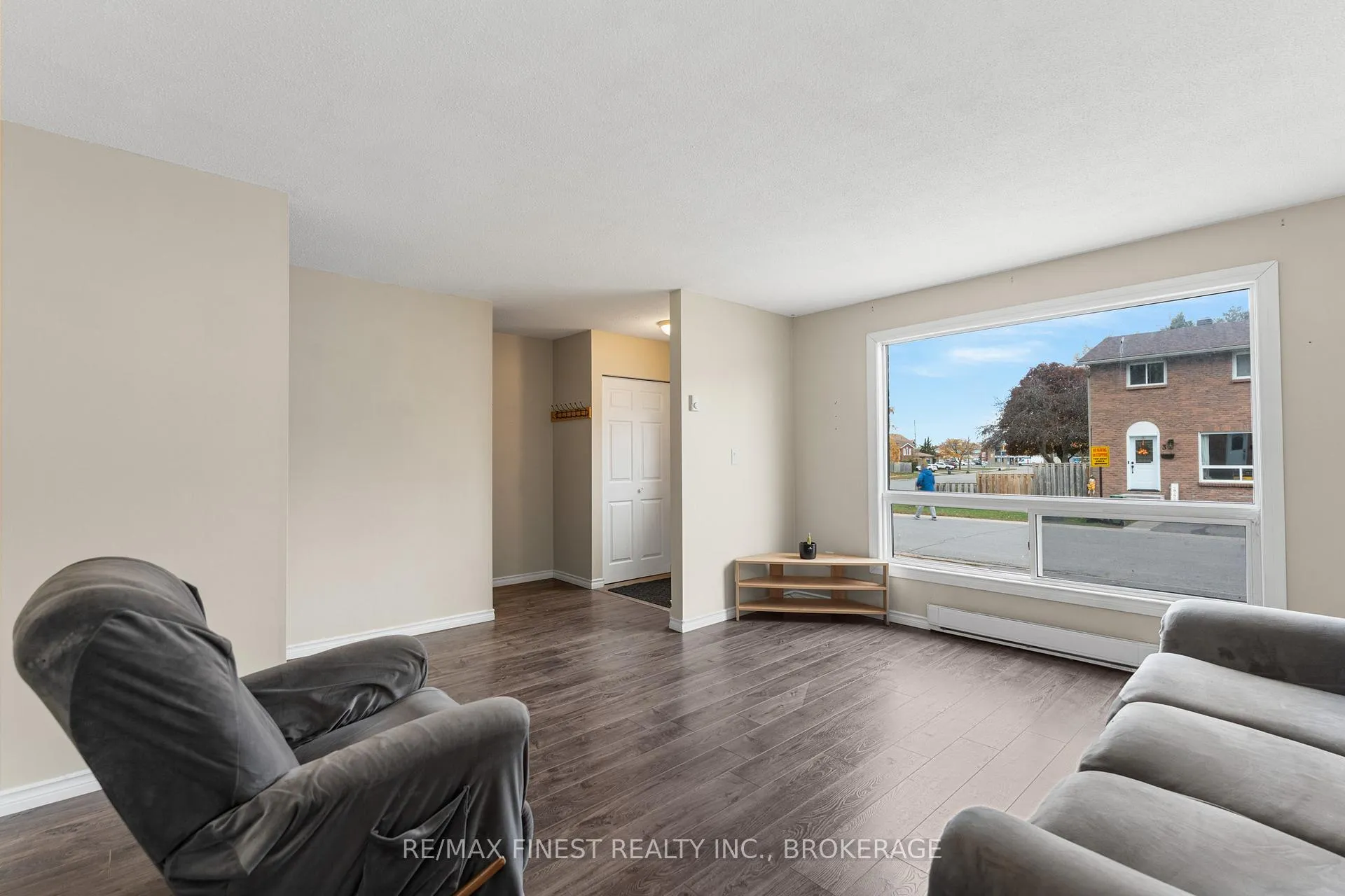 Photo 9 of Unit 72, 2 Rosemund Crescent, Kingston, West of Sir John A. Blvd — HOMEH
