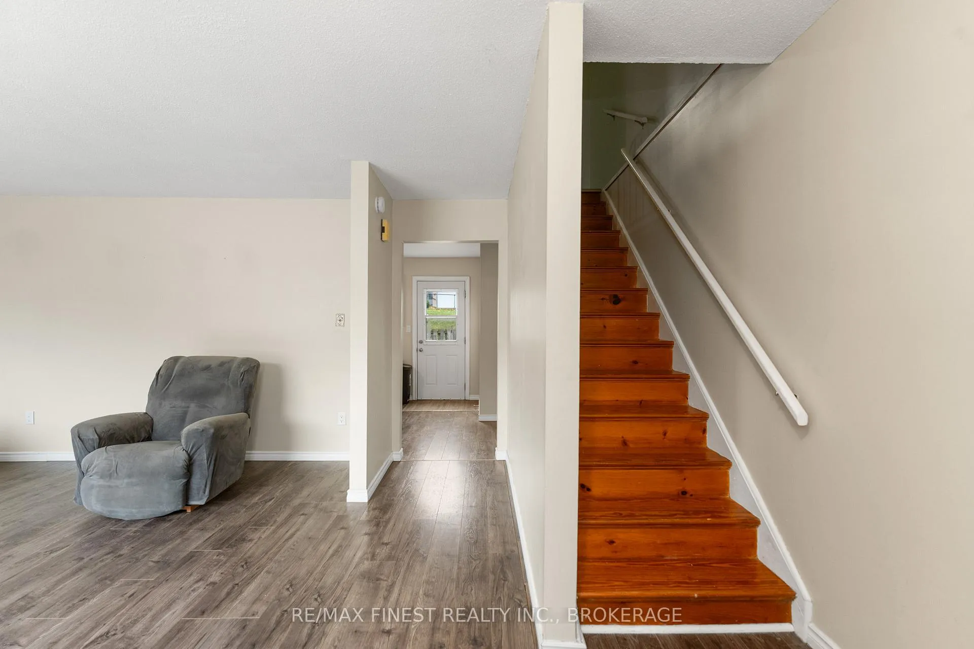 Photo 11 of Unit 72, 2 Rosemund Crescent, Kingston, West of Sir John A. Blvd — HOMEH