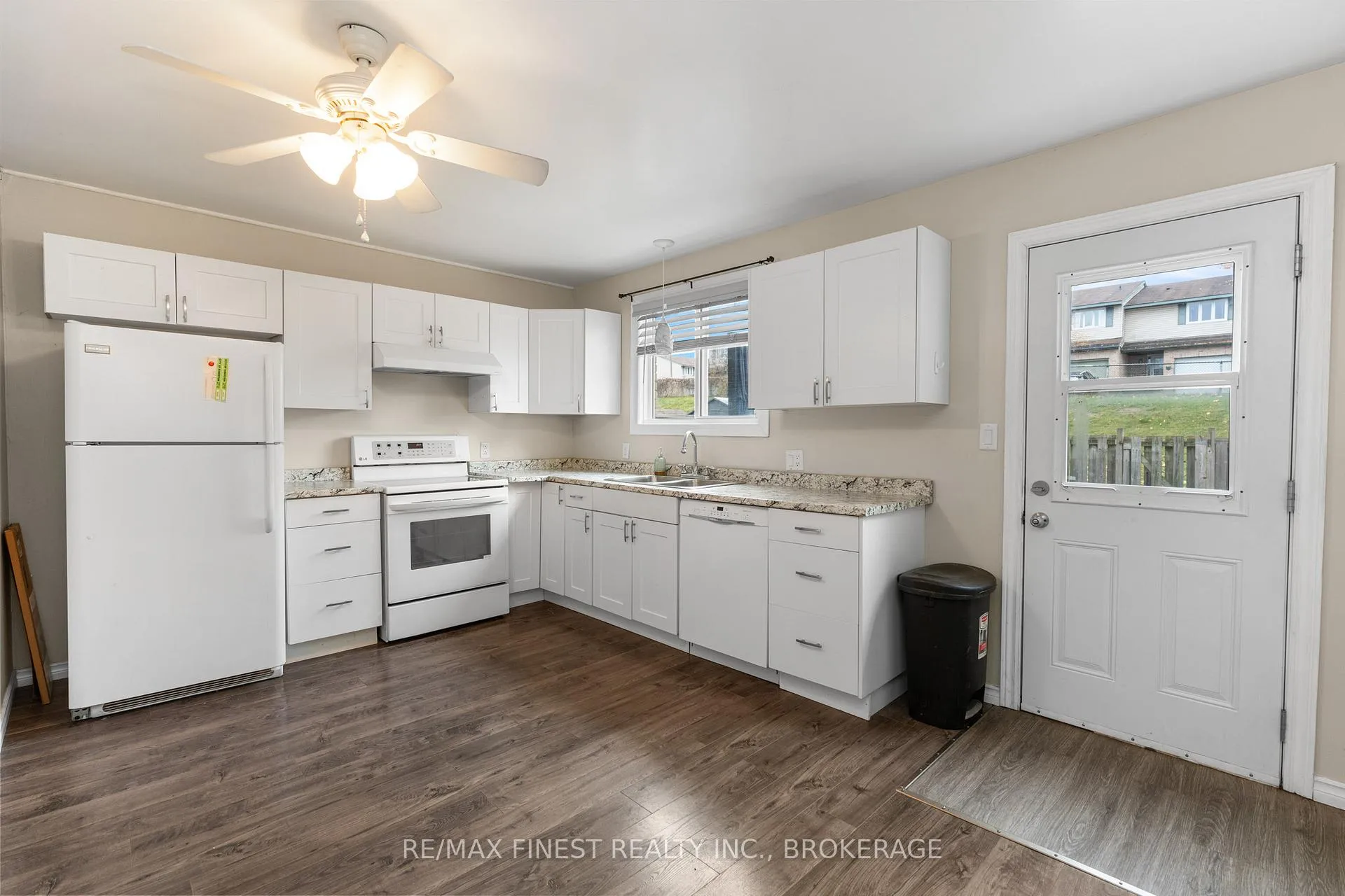 Photo 13 of Unit 72, 2 Rosemund Crescent, Kingston, West of Sir John A. Blvd — HOMEH