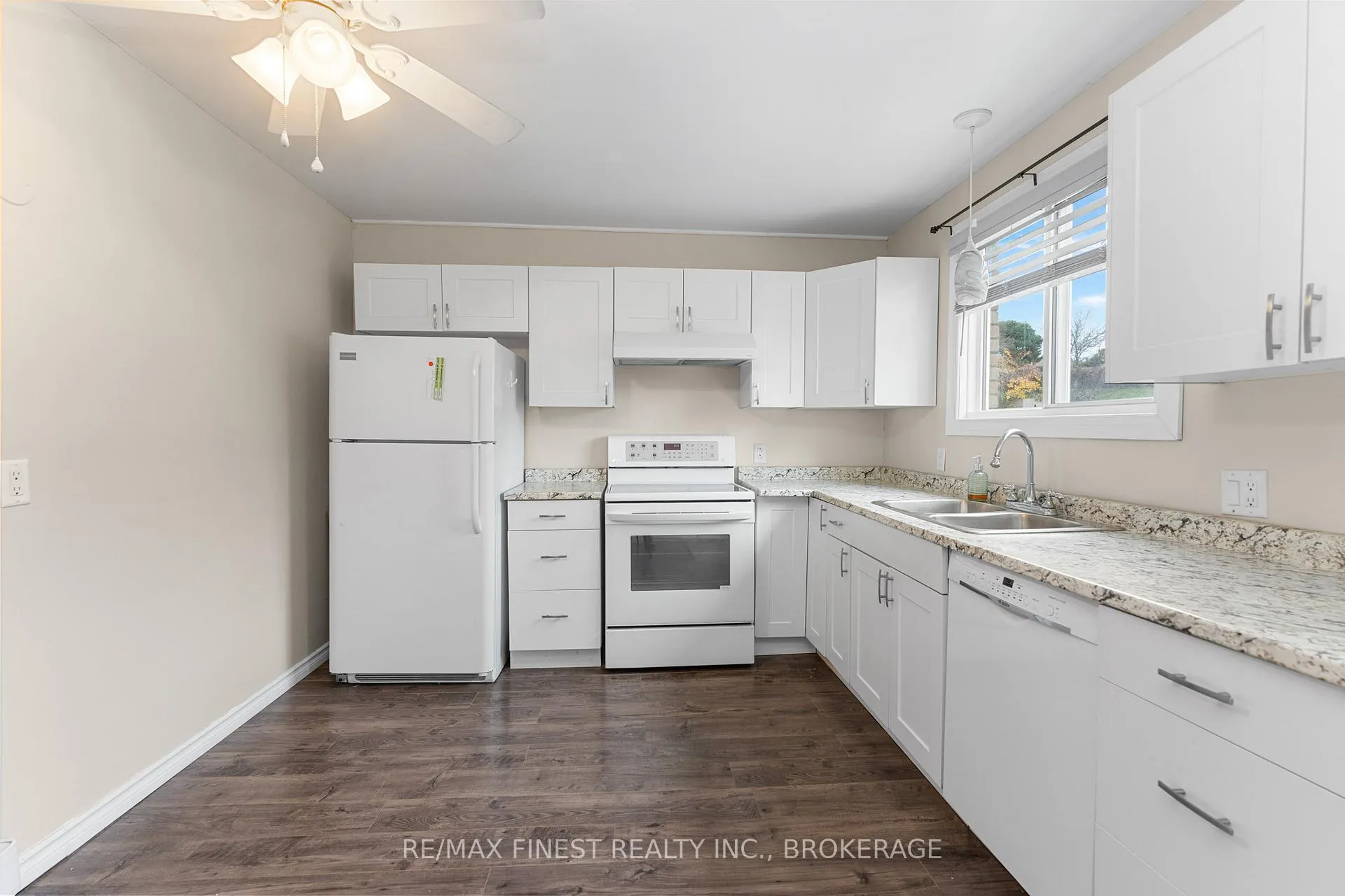 Photo 17 of Unit 72, 2 Rosemund Crescent, Kingston, West of Sir John A. Blvd — HOMEH