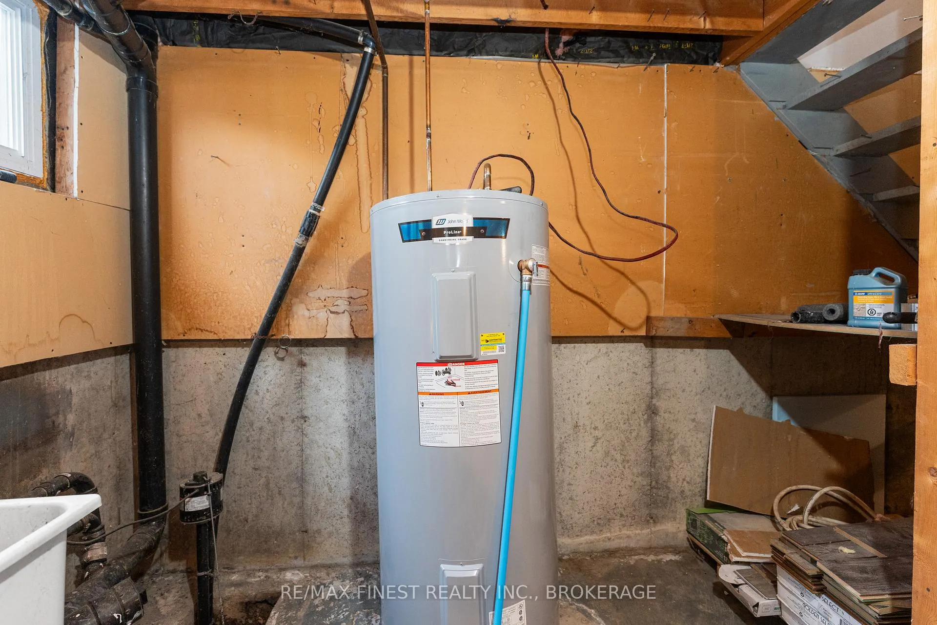 Photo 39 of Unit 72, 2 Rosemund Crescent, Kingston, West of Sir John A. Blvd — HOMEH