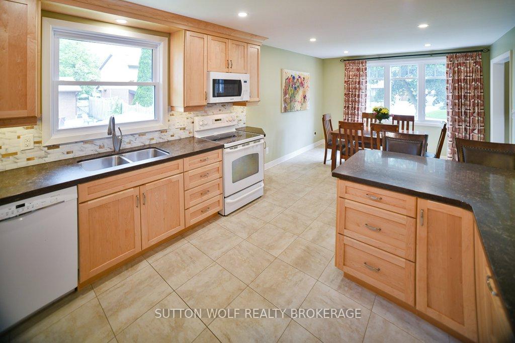 Photo 10 of 234 Riverview Drive, Strathroy-Caradoc, NE — HOMEH