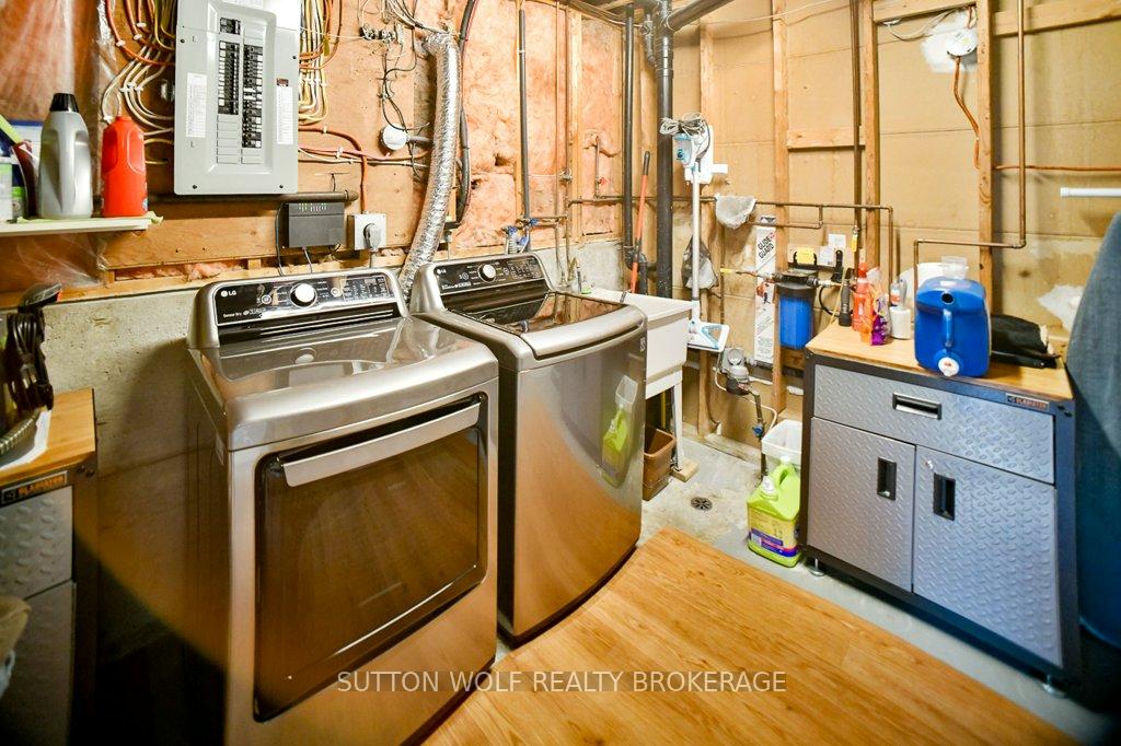 Photo 24 of 234 Riverview Drive, Strathroy-Caradoc, NE — HOMEH