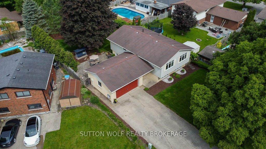 Photo 35 of 234 Riverview Drive, Strathroy-Caradoc, NE — HOMEH