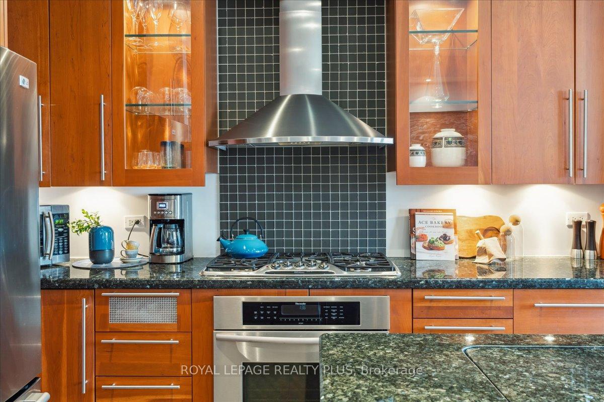 Photo 13 of 138C Euclid Avenue, Toronto, Trinity-Bellwoods — HOMEH