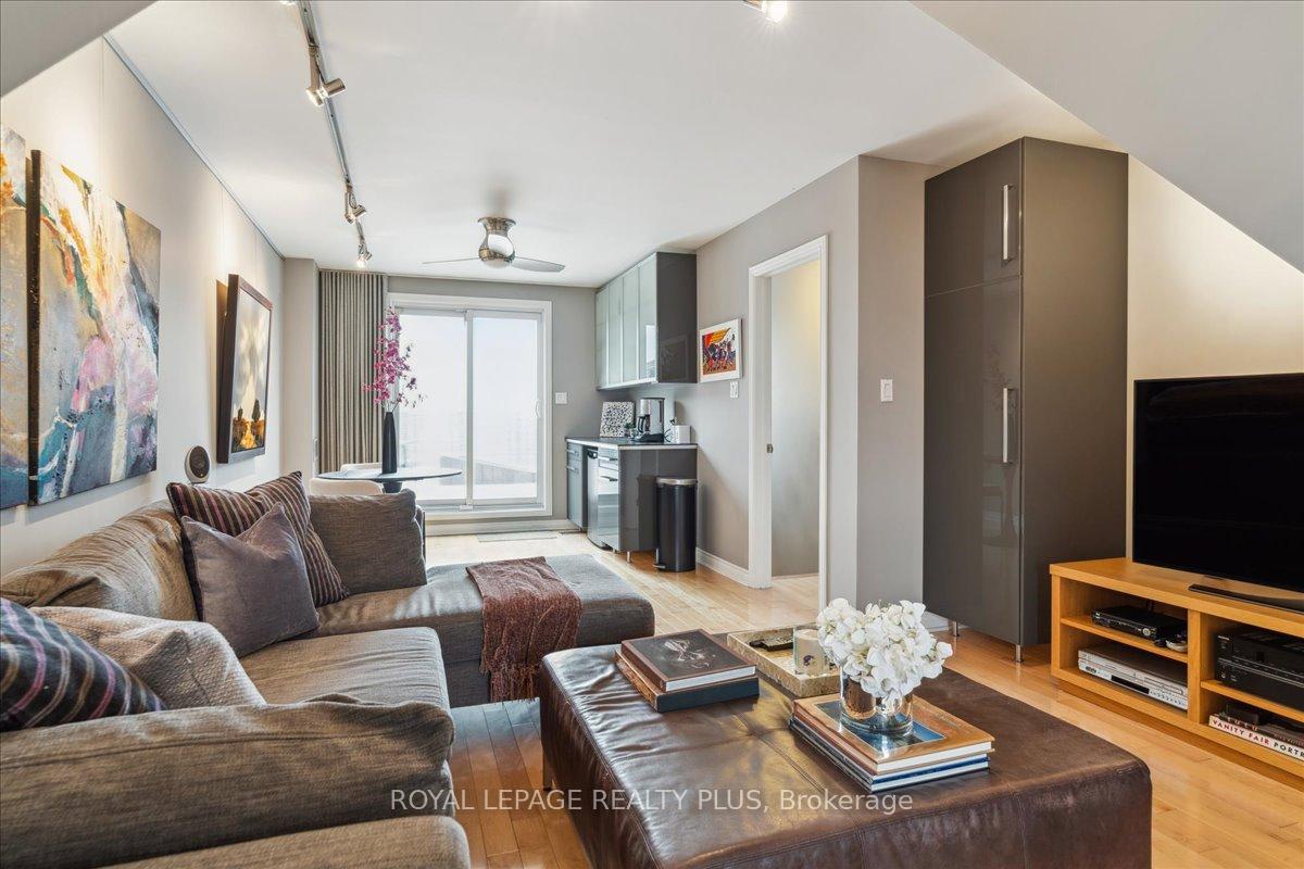Photo 26 of 138C Euclid Avenue, Toronto, Trinity-Bellwoods — HOMEH