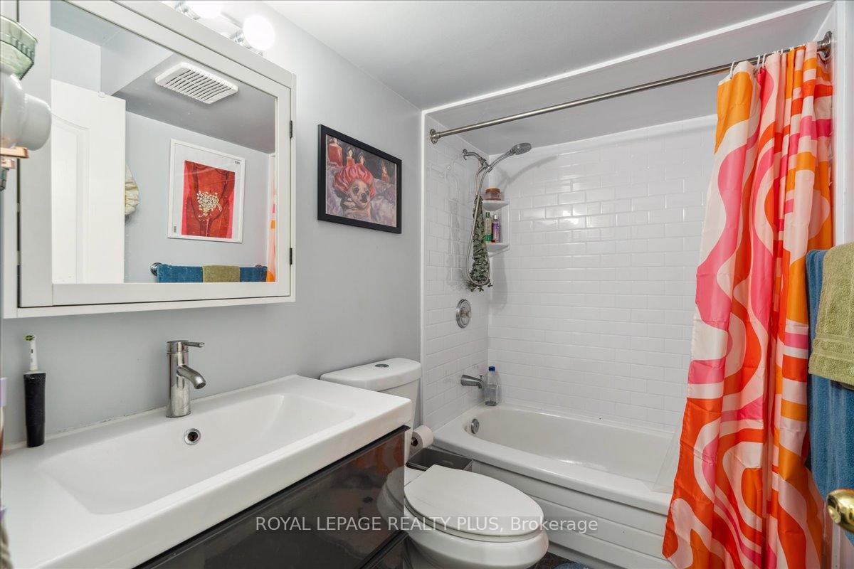 Photo 31 of 138C Euclid Avenue, Toronto, Trinity-Bellwoods — HOMEH