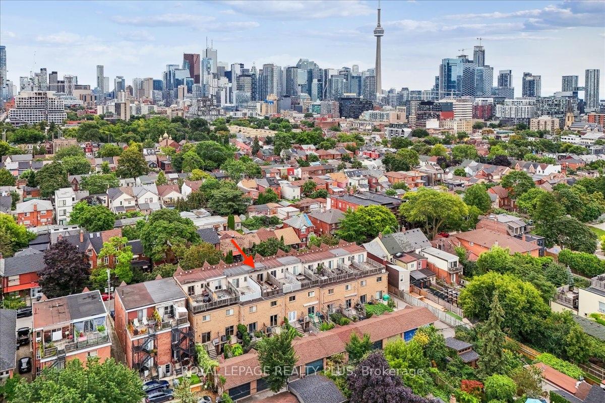 Photo 37 of 138C Euclid Avenue, Toronto, Trinity-Bellwoods — HOMEH