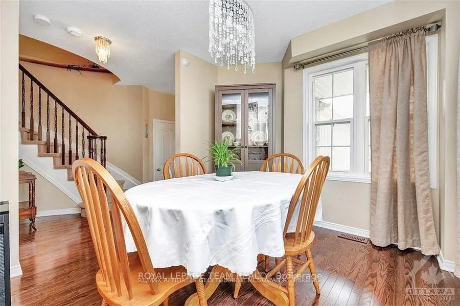 Photo 12 of 1086 Marconi Avenue, Ottawa, Kanata - Morgan's Grant/South March — HOMEH