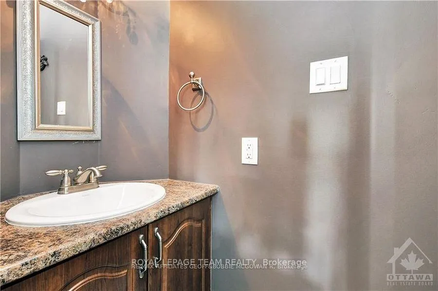 Photo 14 of 1086 Marconi Avenue, Ottawa, Kanata - Morgan's Grant/South March — HOMEH