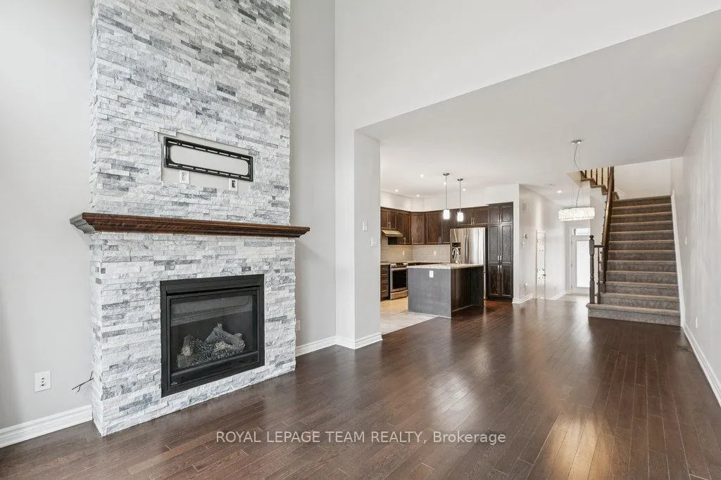 Photo 14 of 525 Rowers Way, Ottawa, Riverside South/Gloucester Glen — HOMEH