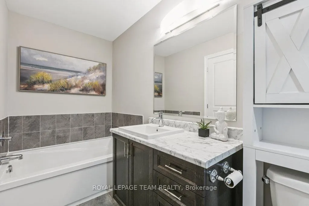 Photo 19 of 525 Rowers Way, Ottawa, Riverside South/Gloucester Glen — HOMEH