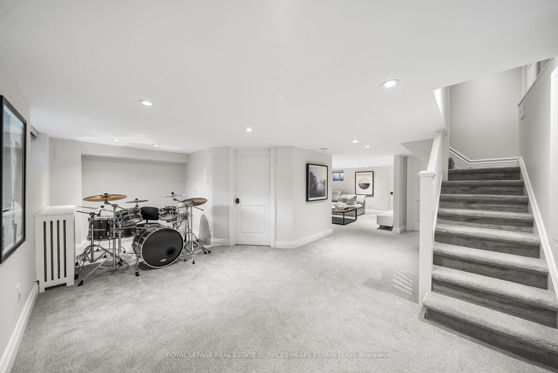 Photo 43 of 3 Hurndale Avenue, Toronto, Playter Estates-Danforth — HOMEH