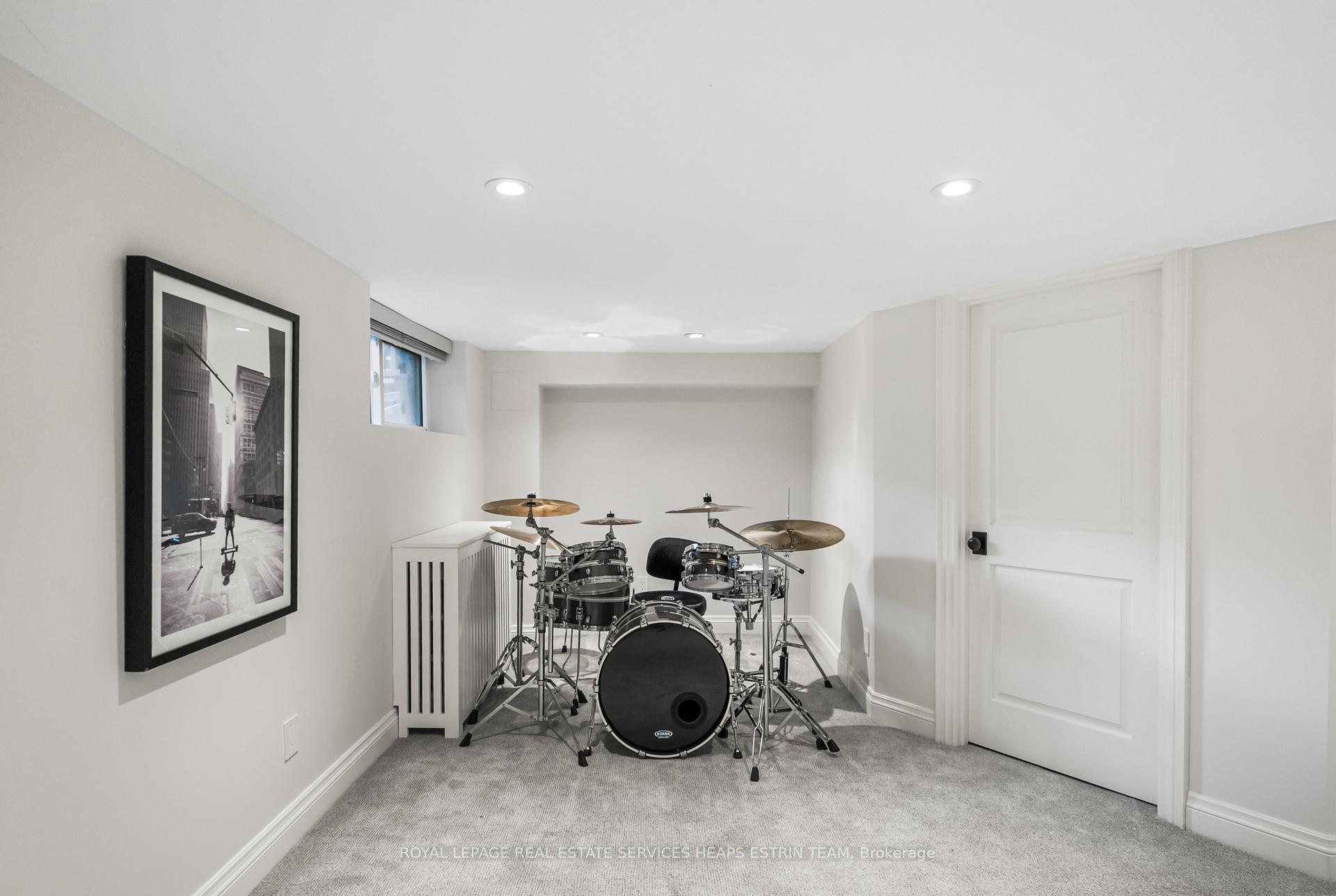 Photo 44 of 3 Hurndale Avenue, Toronto, Playter Estates-Danforth — HOMEH
