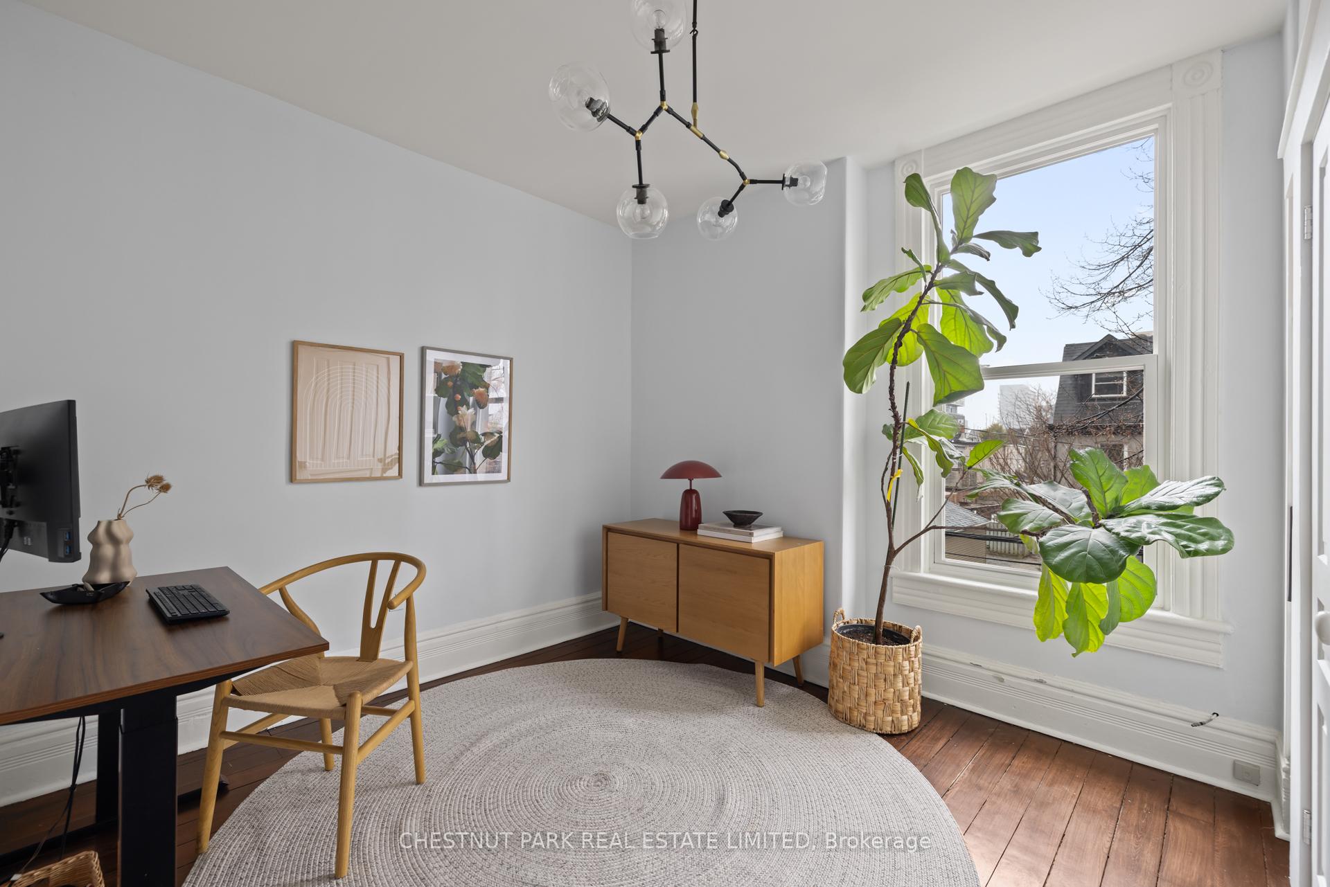 Photo 14 of 632 Wellington Street W, Toronto, Niagara — HOMEH