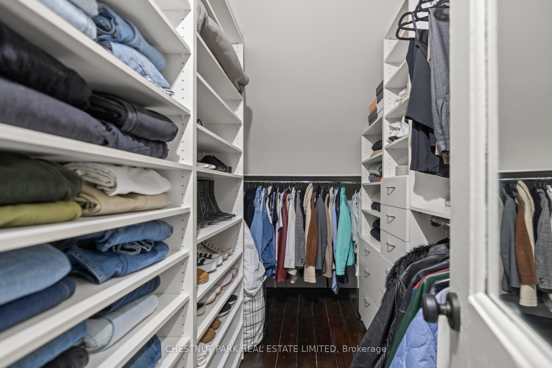 Photo 26 of 632 Wellington Street W, Toronto, Niagara — HOMEH