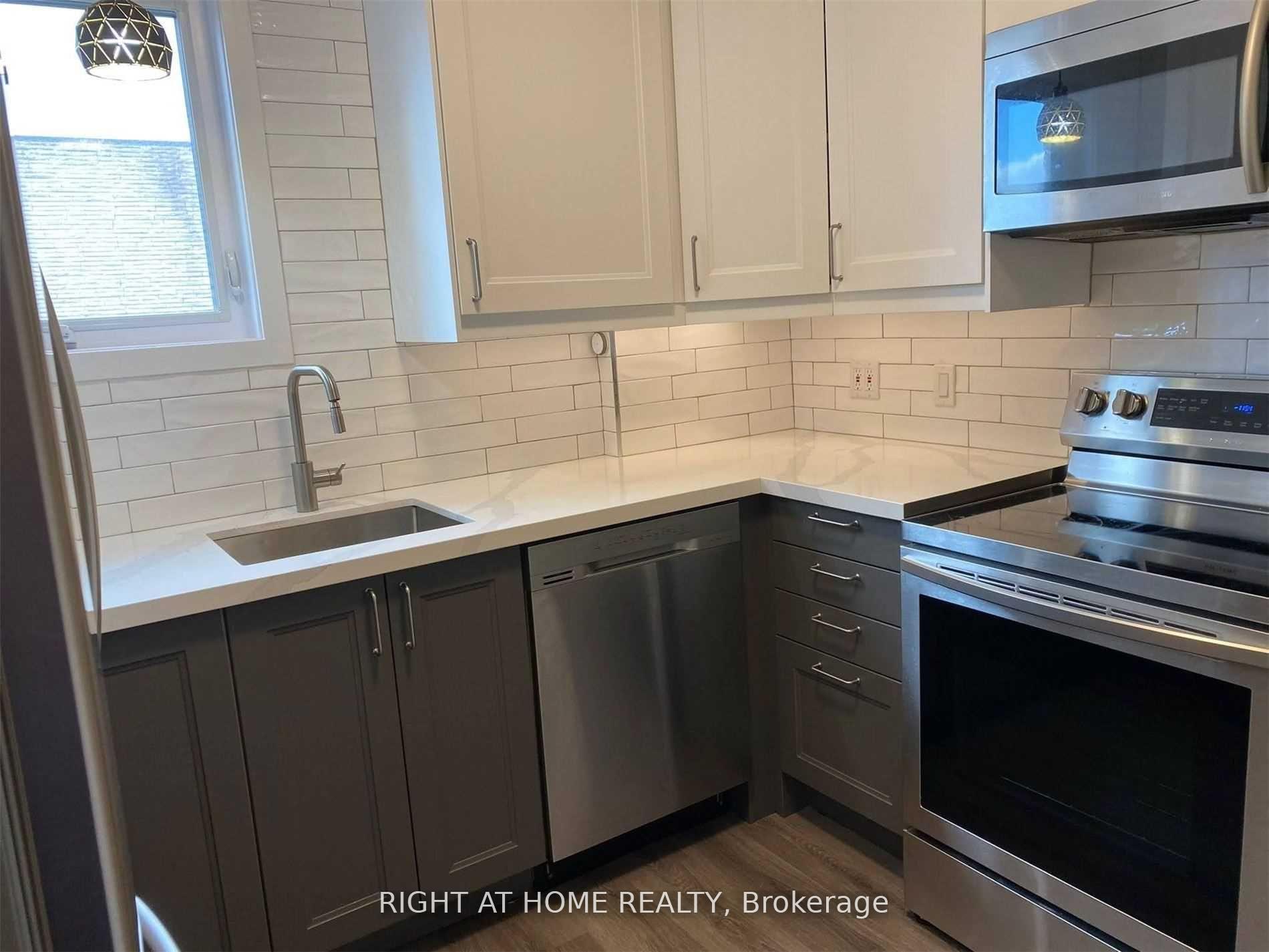 Photo 18 of Unit A, 2596 Yonge Street, Toronto, Lawrence Park South — HOMEH