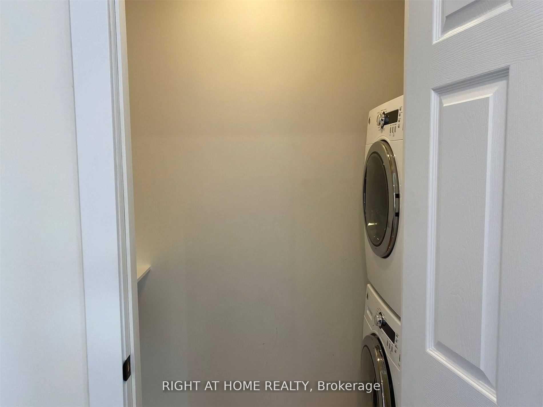 Photo 26 of Unit A, 2596 Yonge Street, Toronto, Lawrence Park South — HOMEH