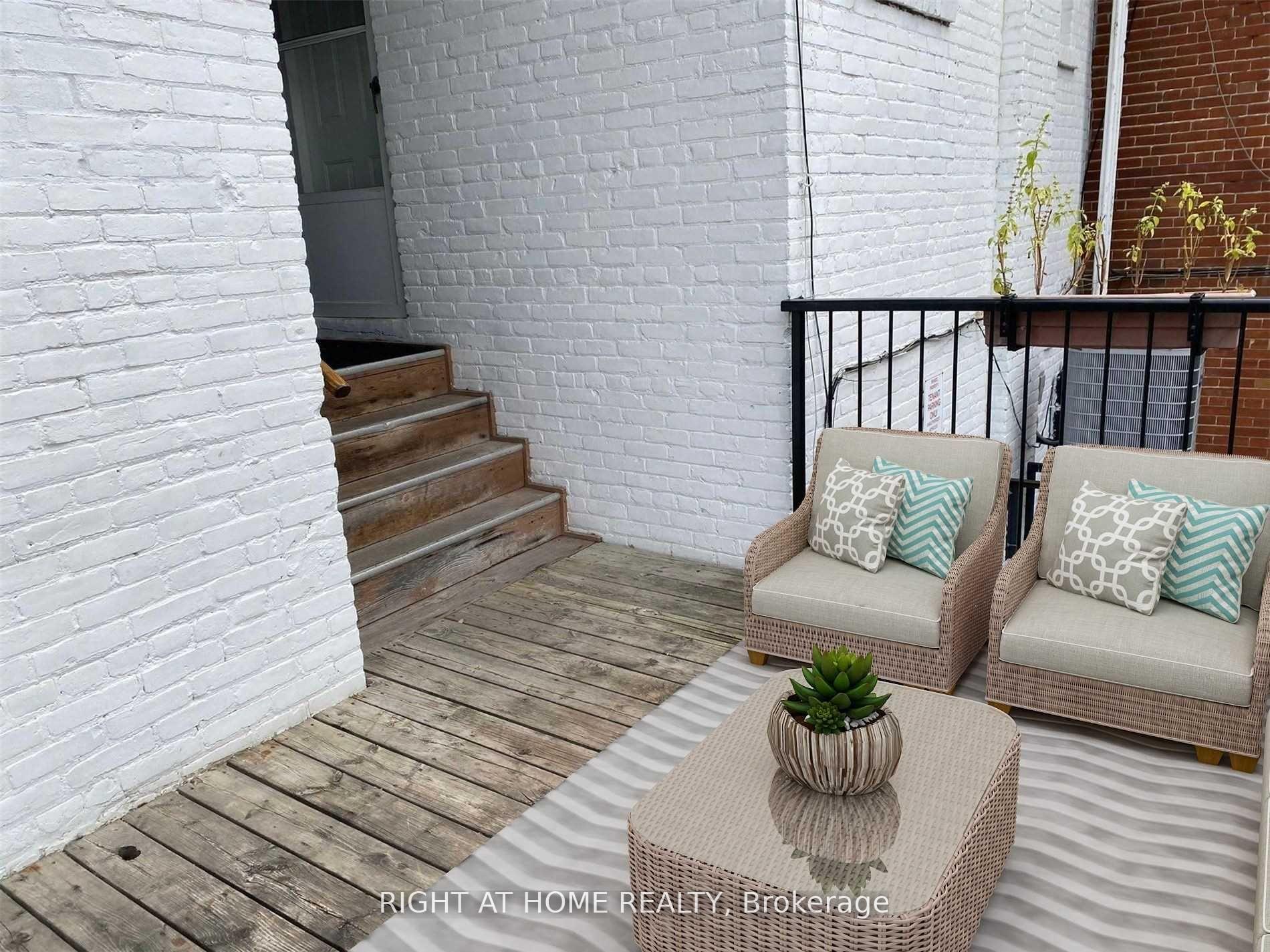 Photo 27 of Unit A, 2596 Yonge Street, Toronto, Lawrence Park South — HOMEH
