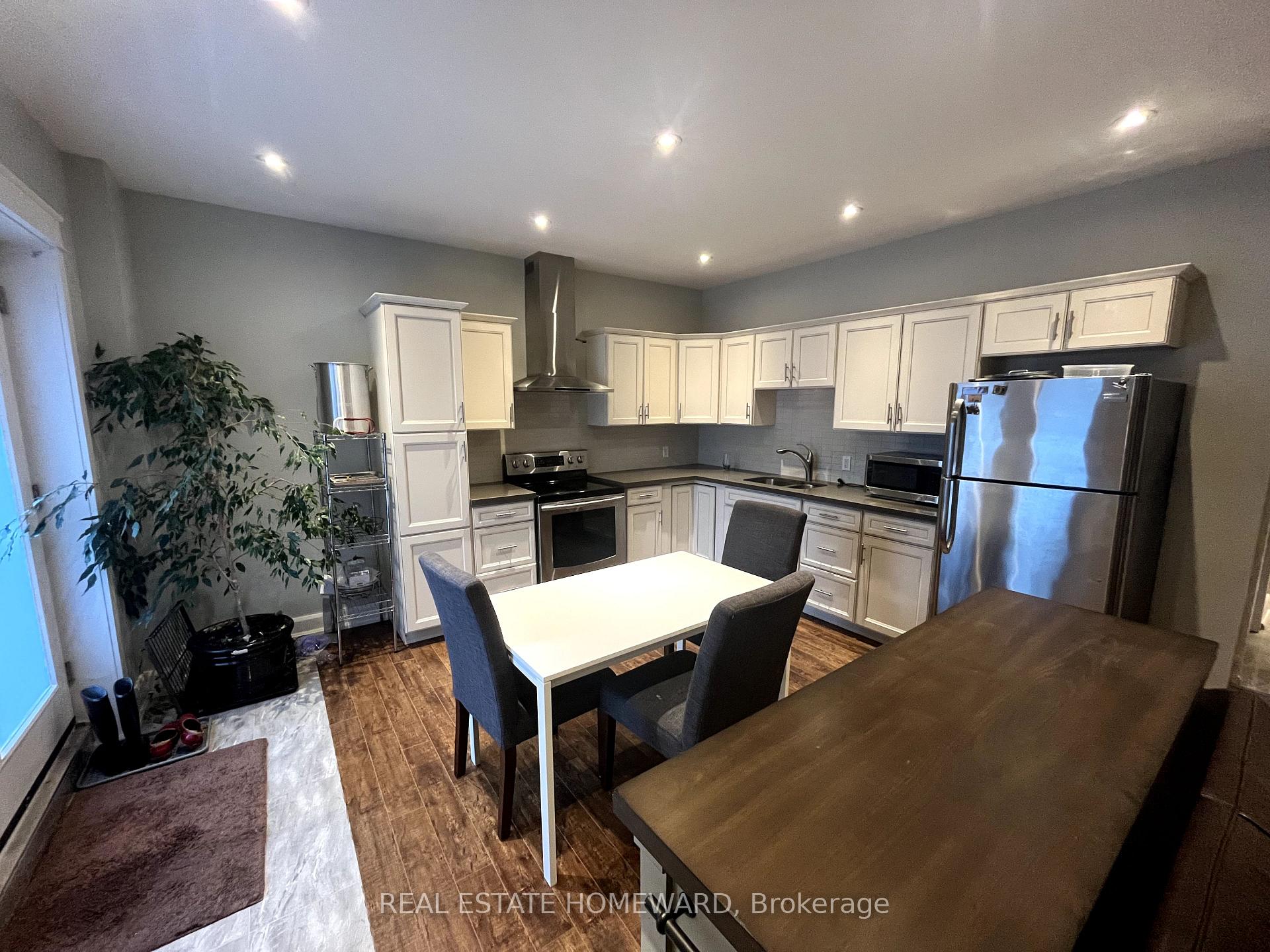 Photo 3 of 69 Roosevelt Road, Toronto, Danforth Village-East York — HOMEH
