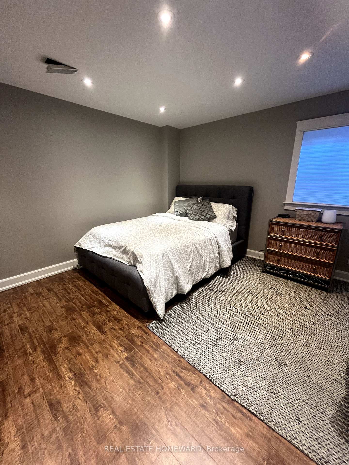Photo 8 of 69 Roosevelt Road, Toronto, Danforth Village-East York — HOMEH