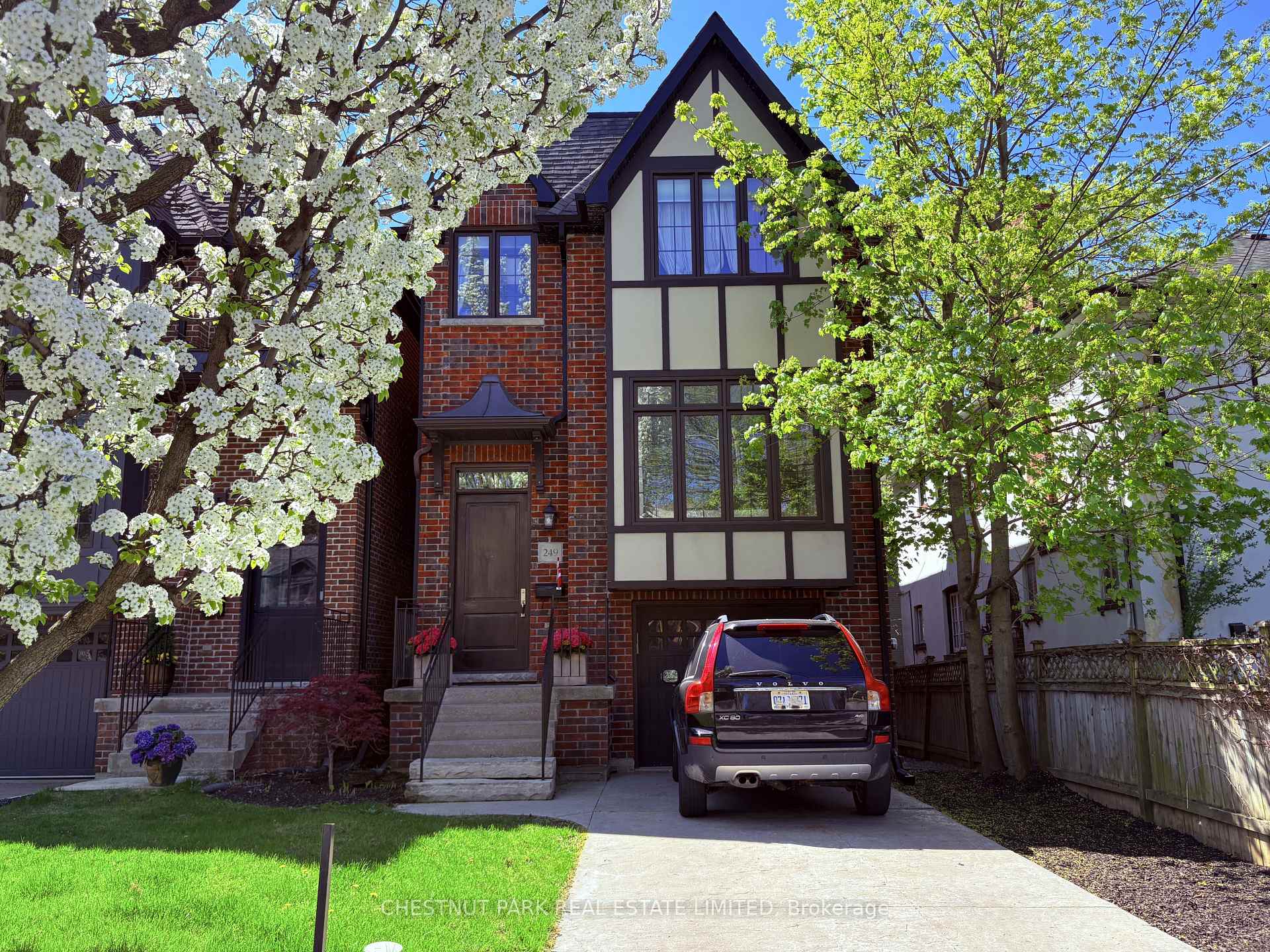 Photo 1 of 249 Sheldrake Boulevard, Toronto, Lawrence Park South — HOMEH