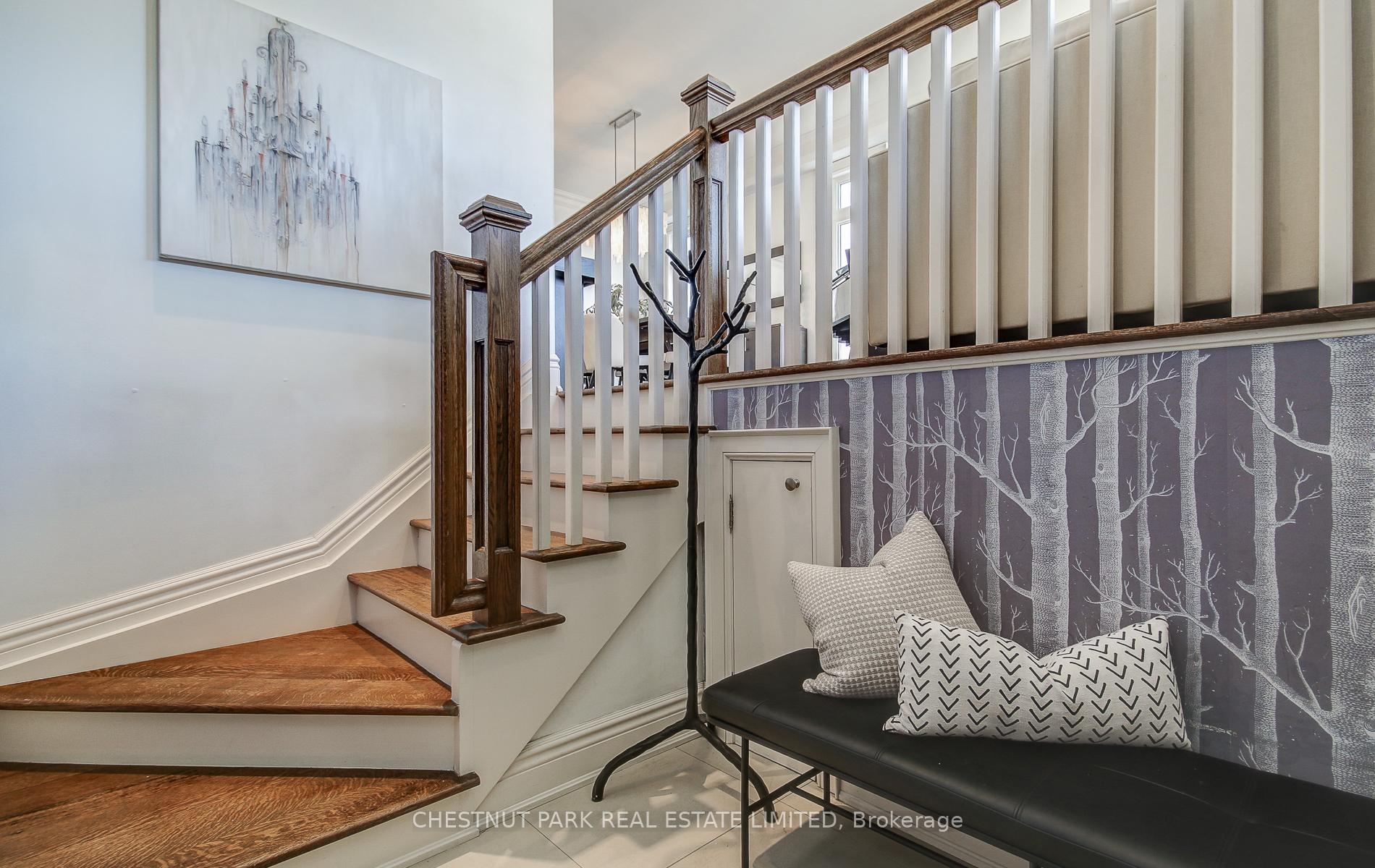 Photo 2 of 249 Sheldrake Boulevard, Toronto, Lawrence Park South — HOMEH