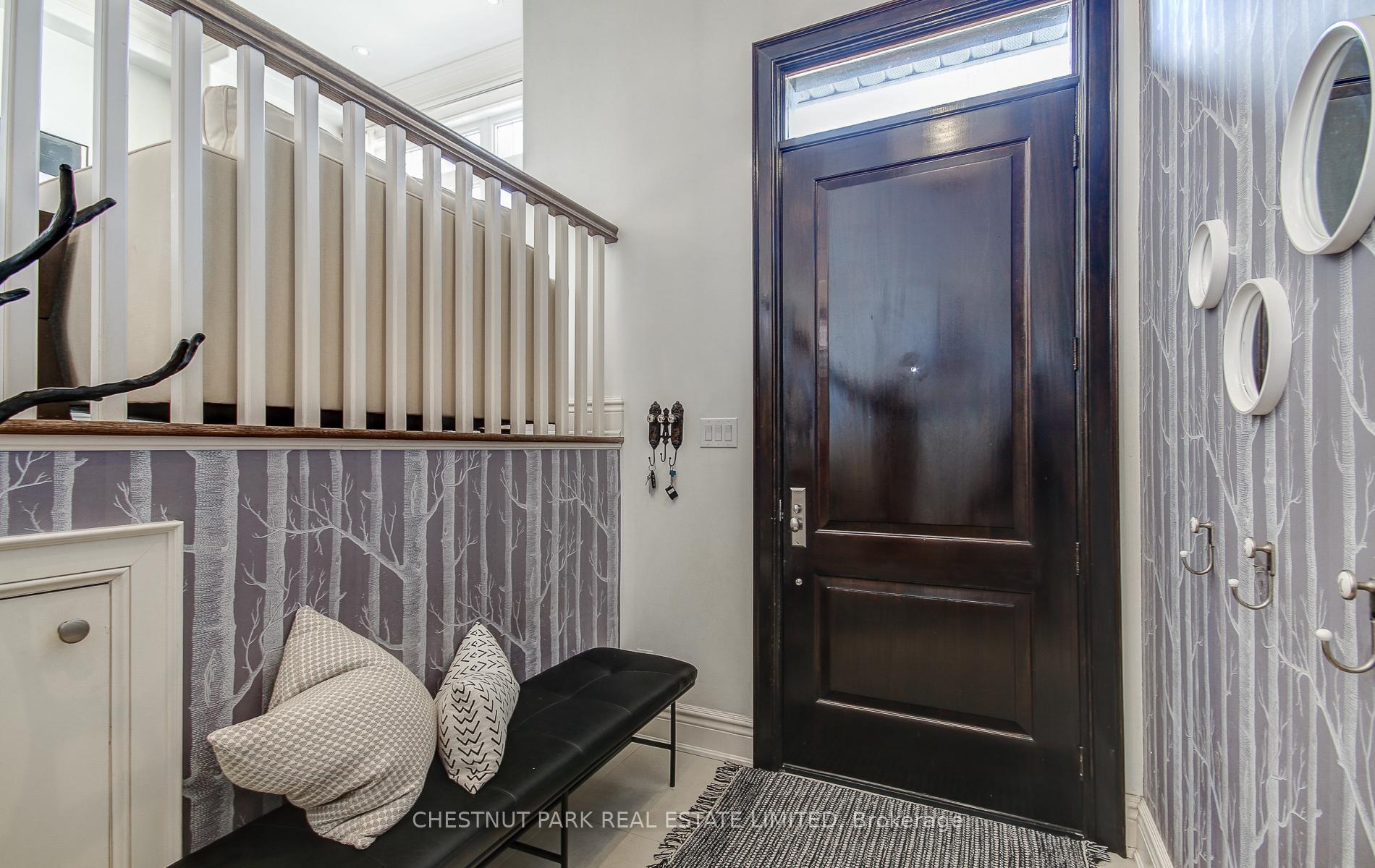 Photo 3 of 249 Sheldrake Boulevard, Toronto, Lawrence Park South — HOMEH