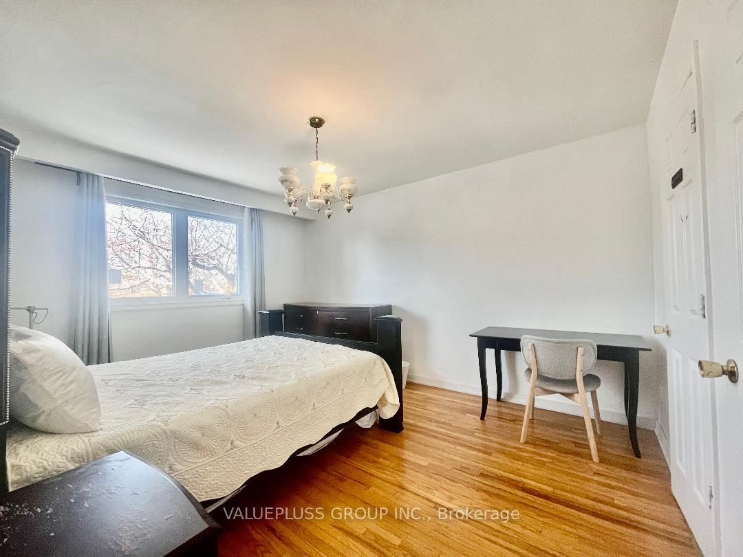Photo 11 of Unit Main, 72 Corinthian Boulevard, Scarborough, L'Amoreaux — HOMEH