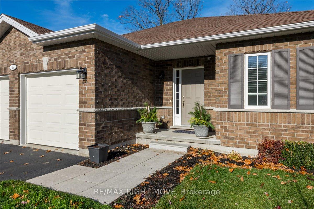 Photo 2 of 26 Hunter Avenue, Tay, Victoria Harbour — HOMEH