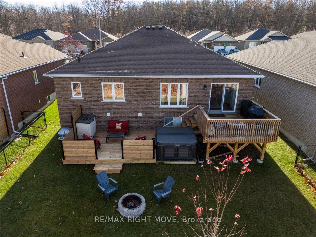 Photo 25 of 26 Hunter Avenue, Tay, Victoria Harbour — HOMEH