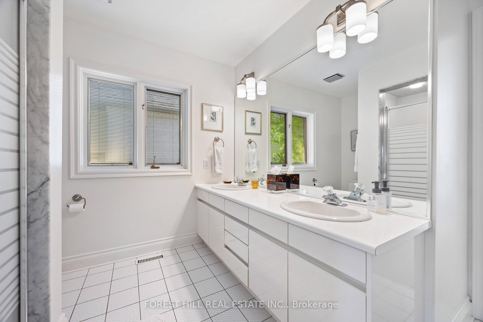 Photo 19 of 88 Yonge Boulevard, Toronto, Bedford Park-Nortown — HOMEH