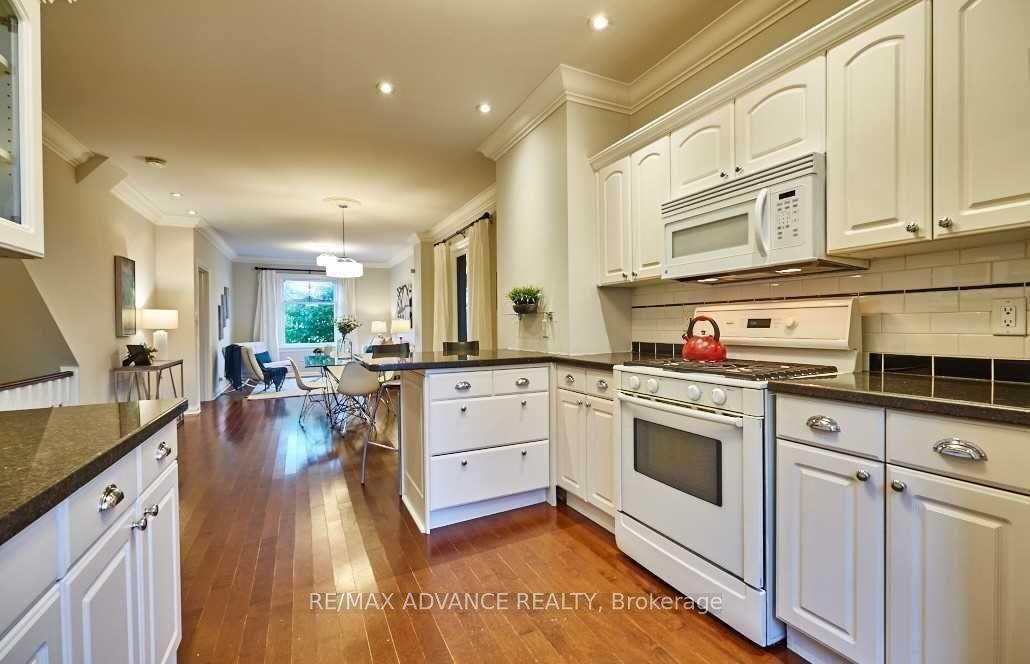 Photo 6 of 7 Strathmore Boulevard, Toronto, Danforth — HOMEH