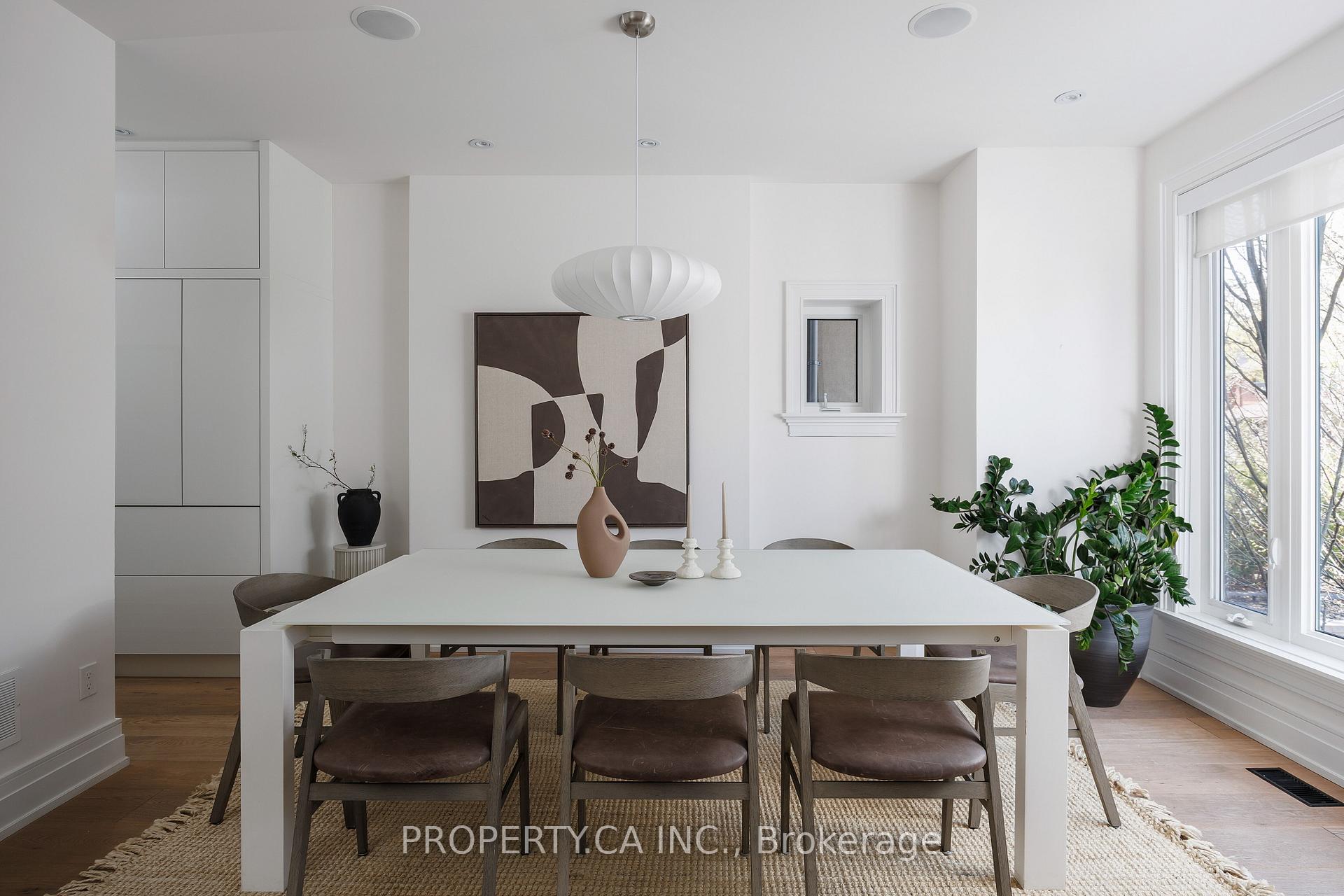 Photo 3 of 129 Fairlawn Avenue, Toronto, Lawrence Park North — HOMEH