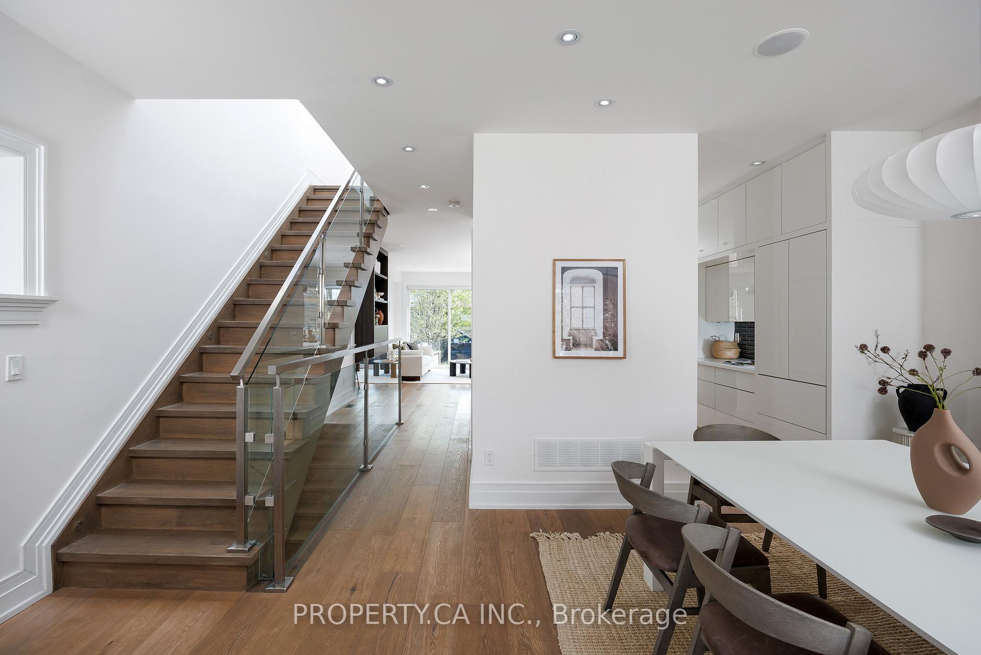 Photo 5 of 129 Fairlawn Avenue, Toronto, Lawrence Park North — HOMEH