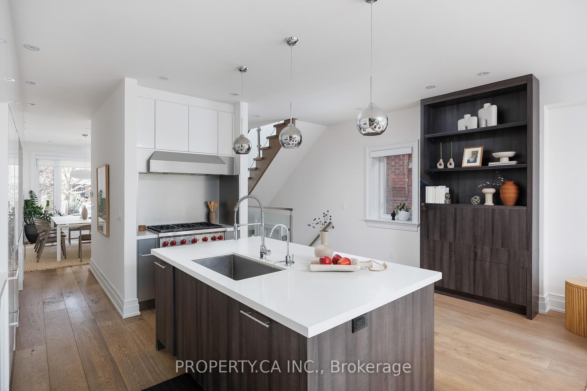 Photo 10 of 129 Fairlawn Avenue, Toronto, Lawrence Park North — HOMEH