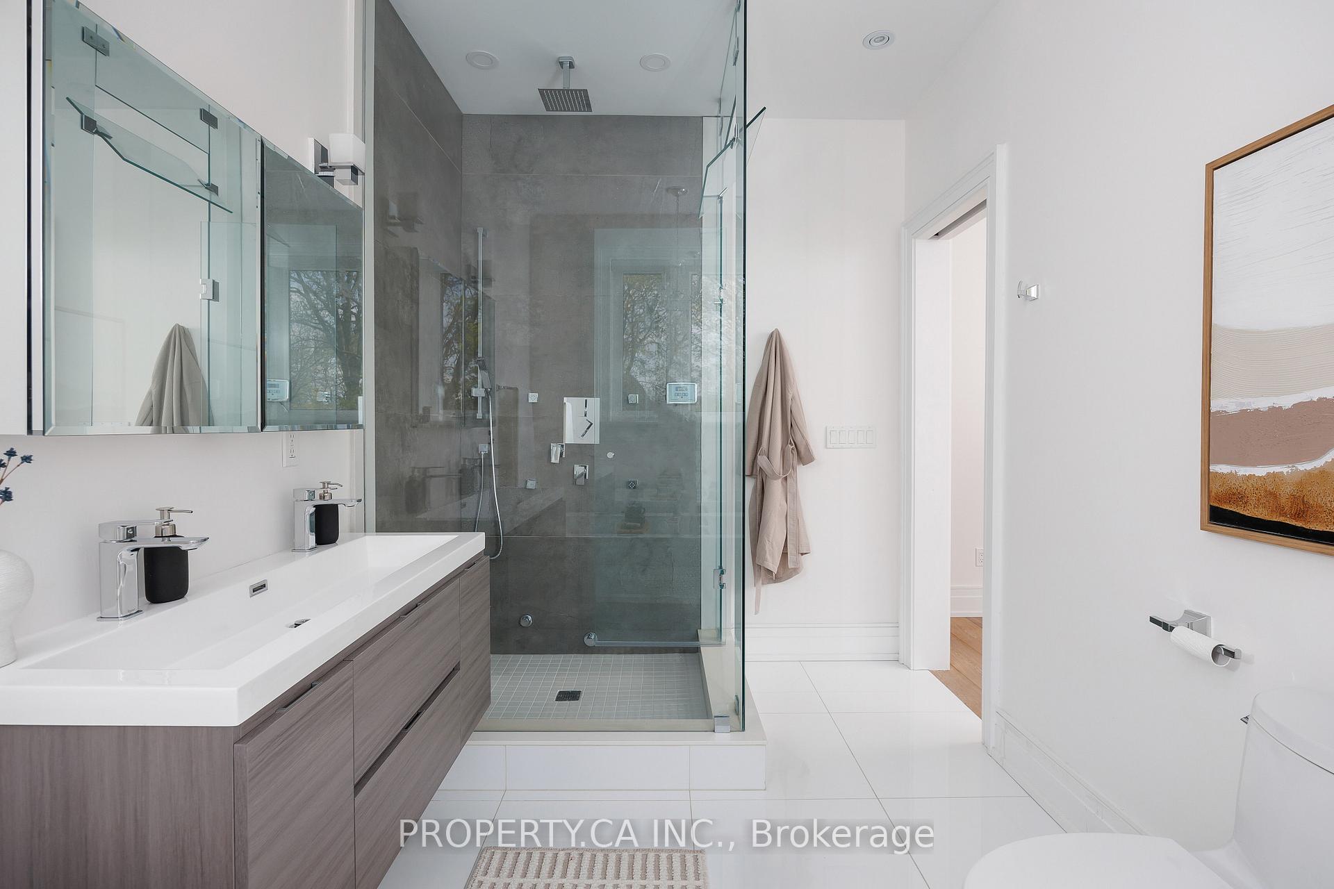 Photo 19 of 129 Fairlawn Avenue, Toronto, Lawrence Park North — HOMEH