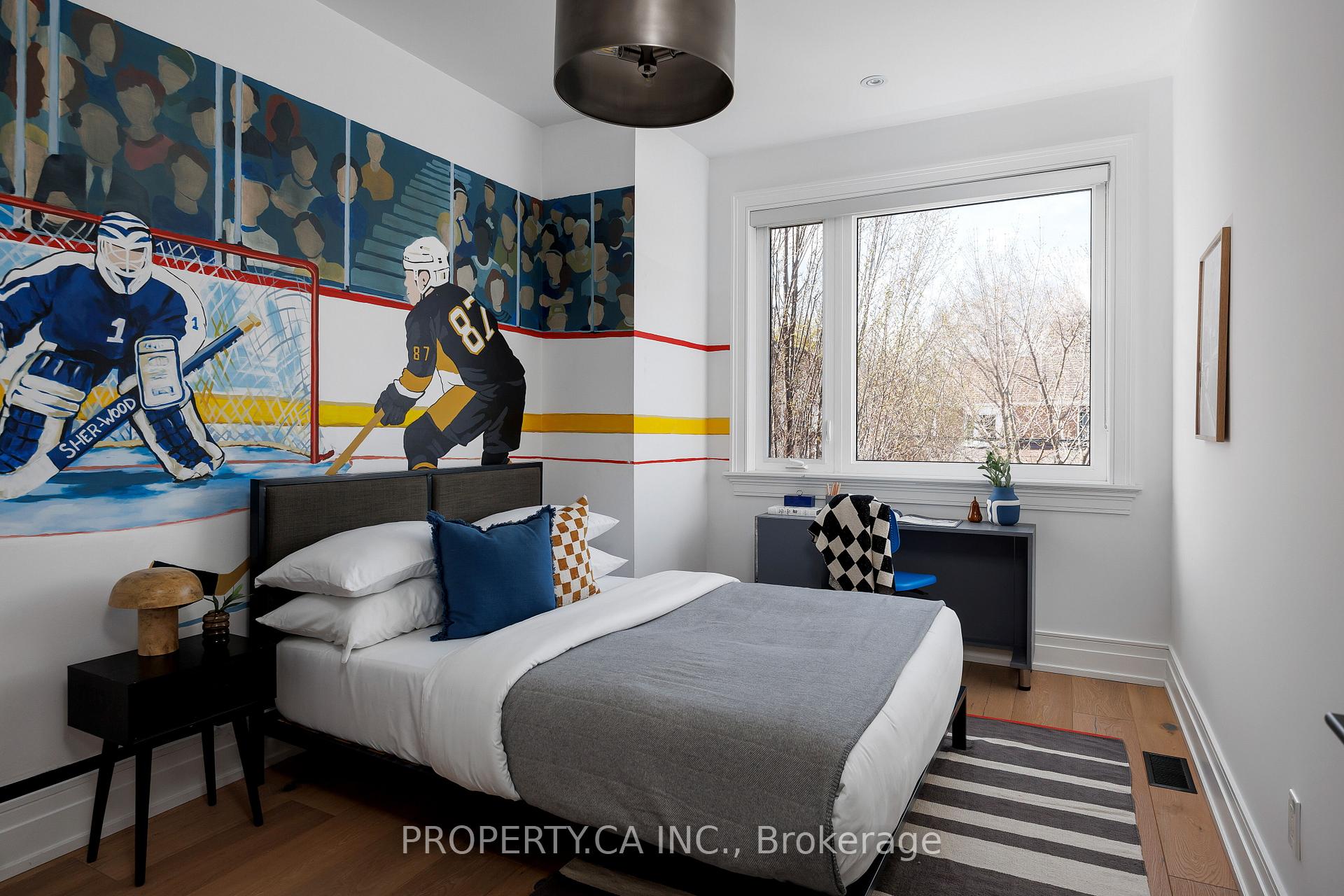 Photo 21 of 129 Fairlawn Avenue, Toronto, Lawrence Park North — HOMEH