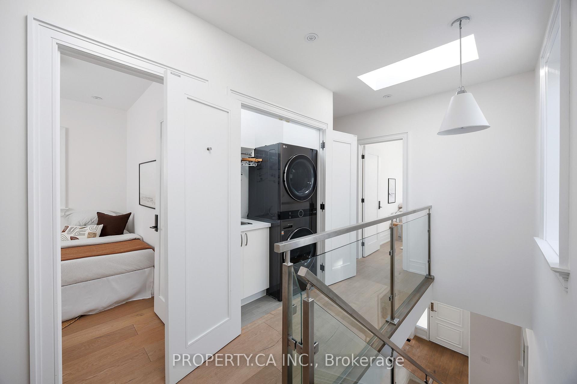 Photo 25 of 129 Fairlawn Avenue, Toronto, Lawrence Park North — HOMEH
