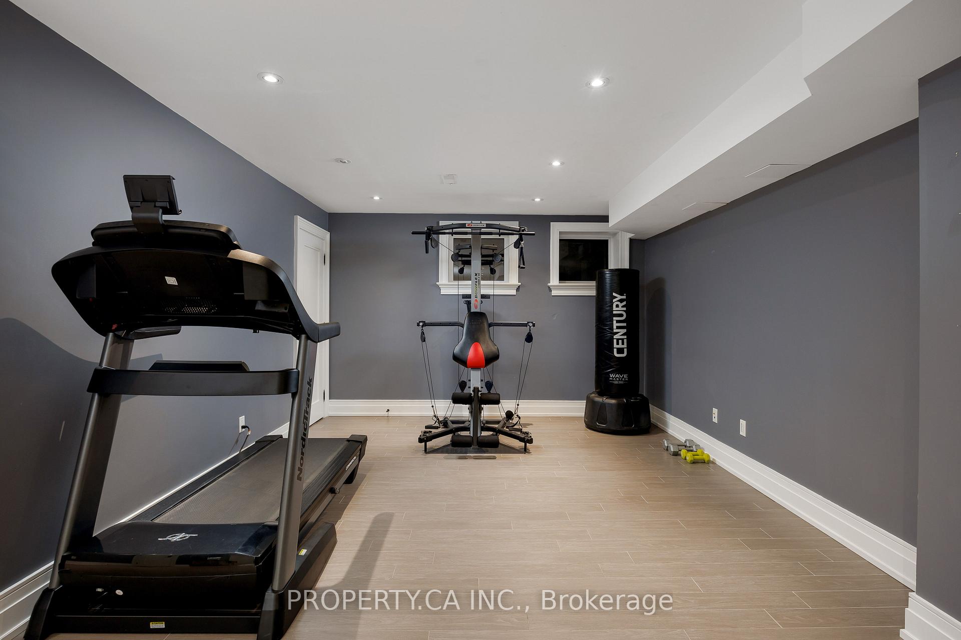 Photo 31 of 129 Fairlawn Avenue, Toronto, Lawrence Park North — HOMEH