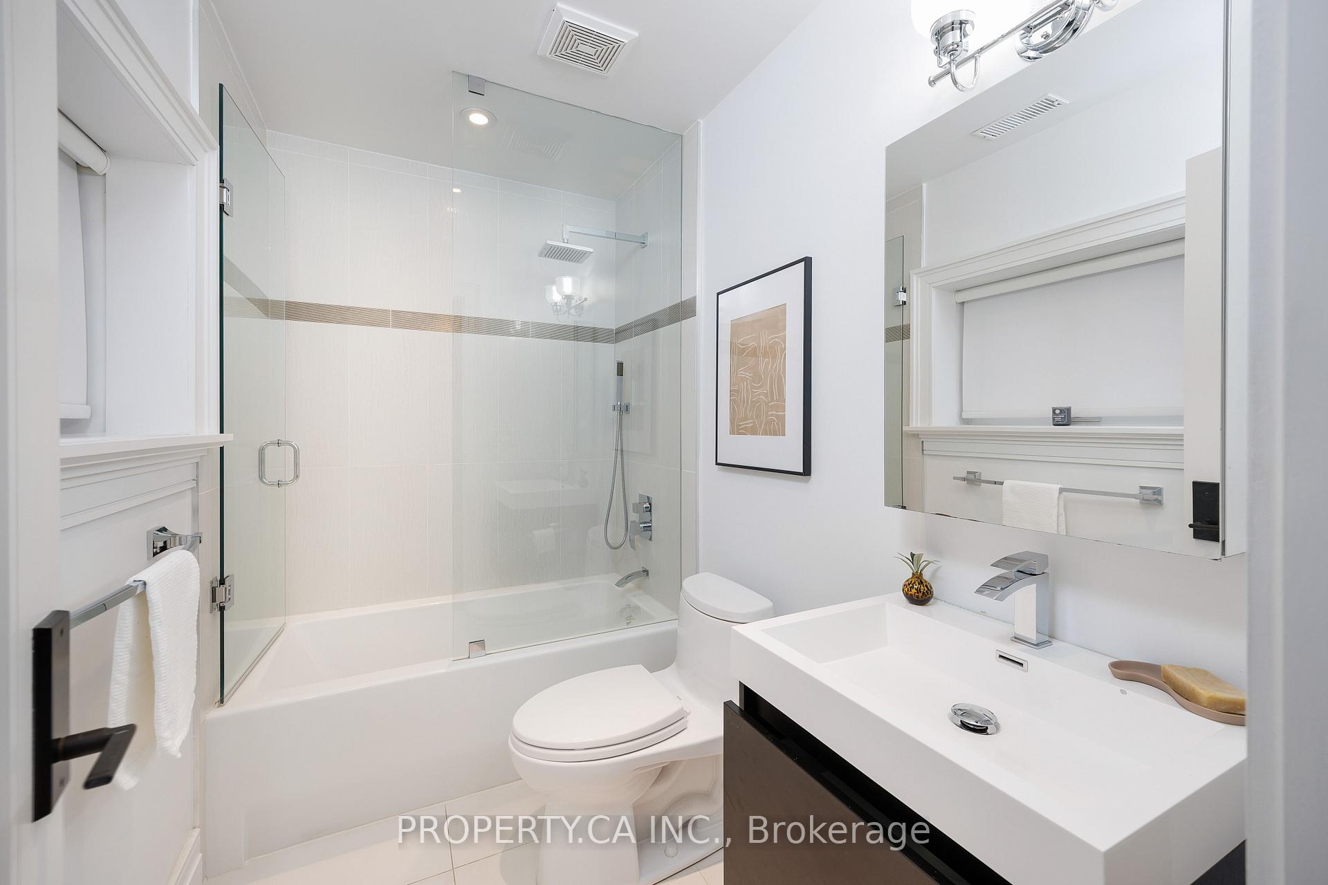 Photo 32 of 129 Fairlawn Avenue, Toronto, Lawrence Park North — HOMEH