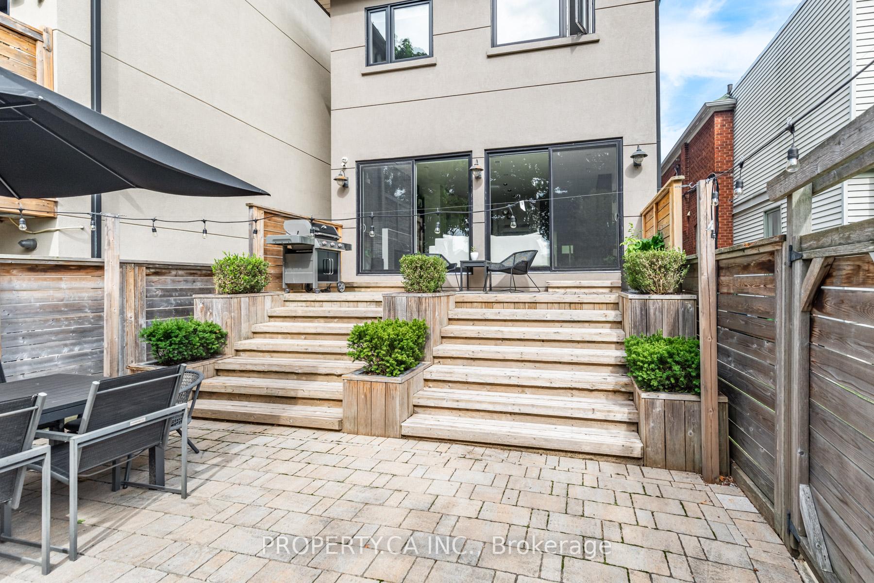 Photo 37 of 129 Fairlawn Avenue, Toronto, Lawrence Park North — HOMEH