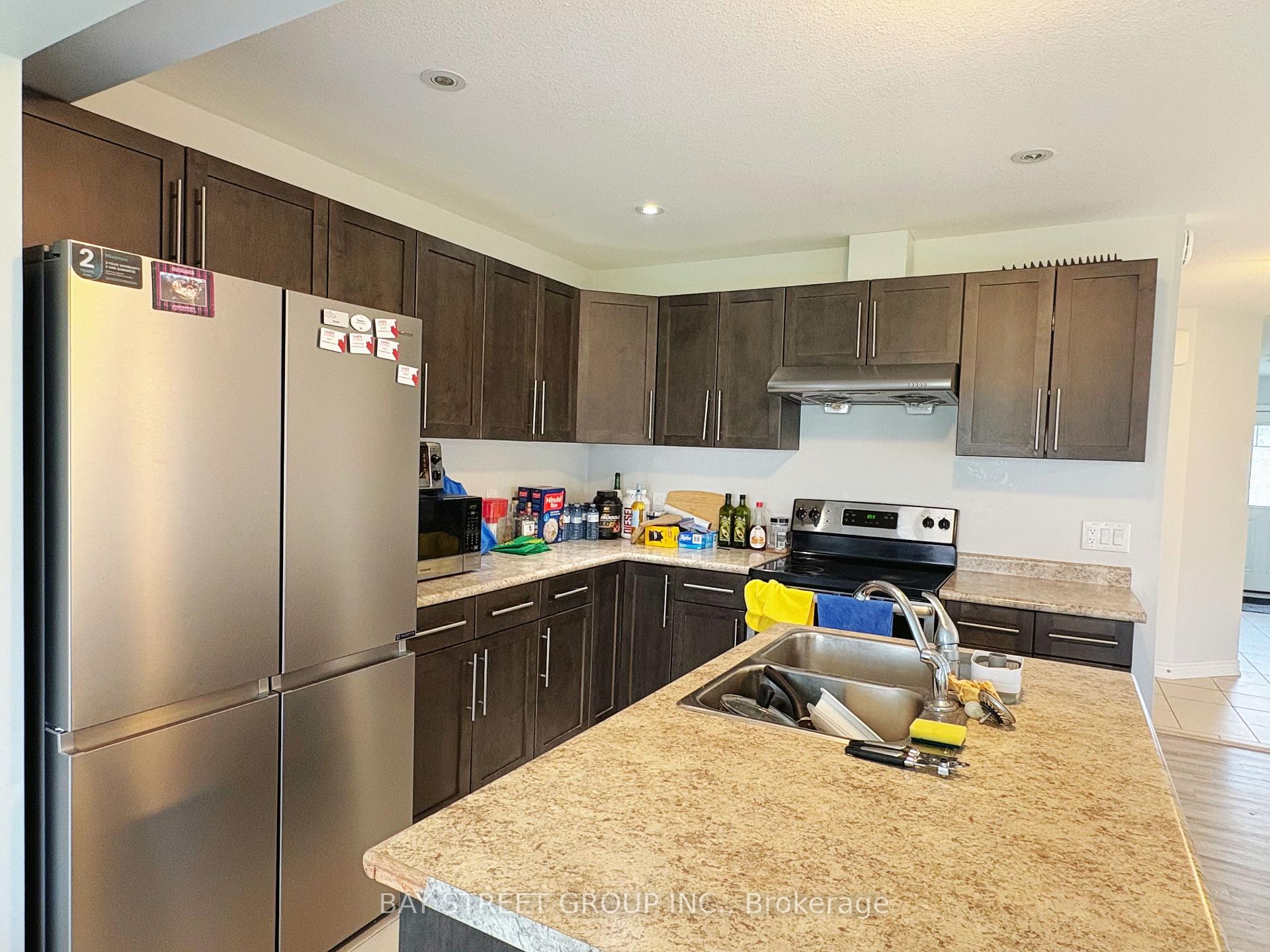 Photo 4 of 22 Elderberry Road, Thorold, Confederation Heights — HOMEH