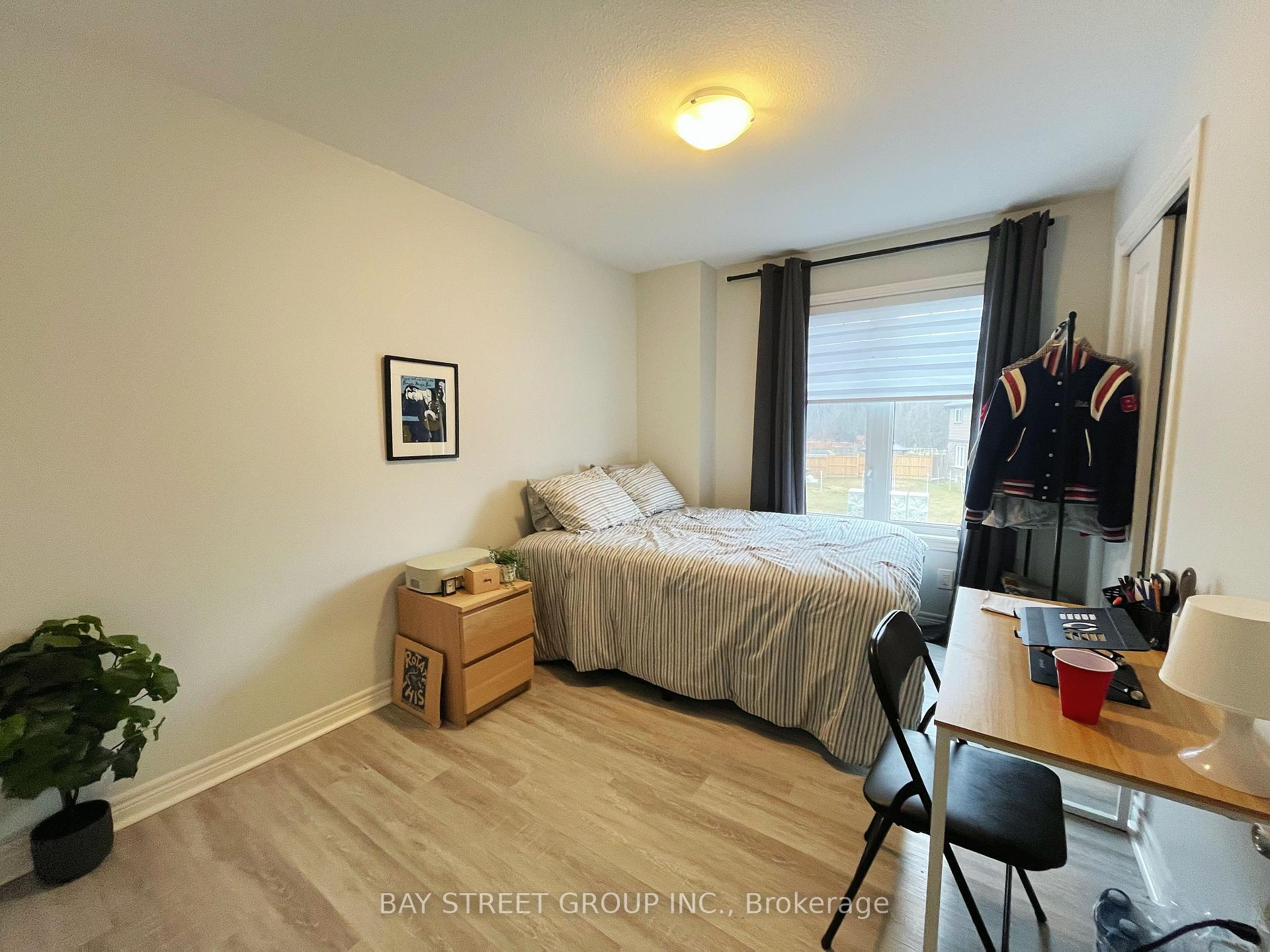 Photo 8 of 22 Elderberry Road, Thorold, Confederation Heights — HOMEH