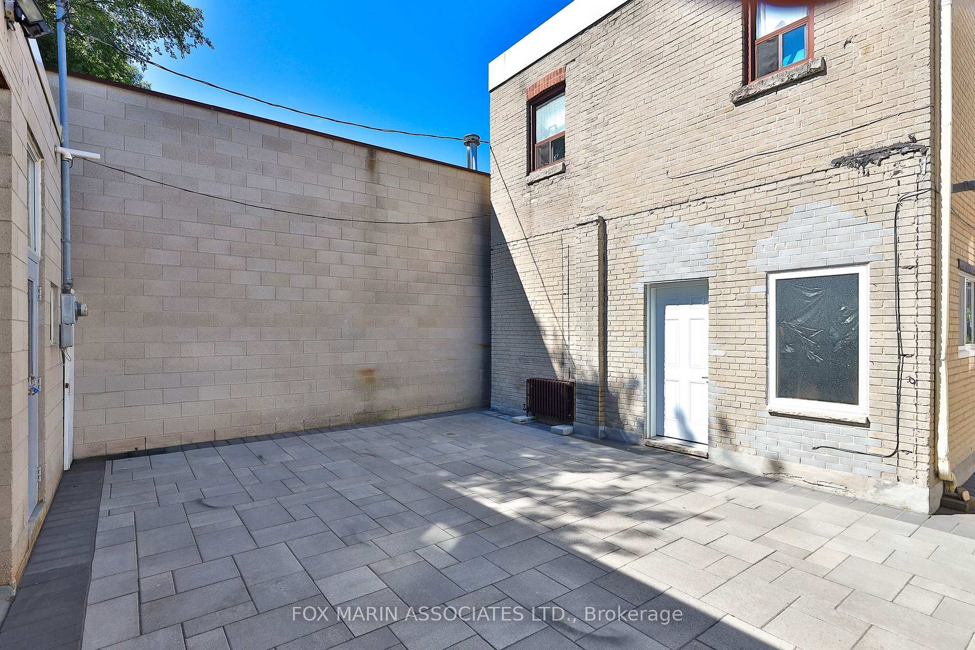 Photo 3 of 1215 Woodbine Avenue, Toronto, Woodbine-Lumsden — HOMEH