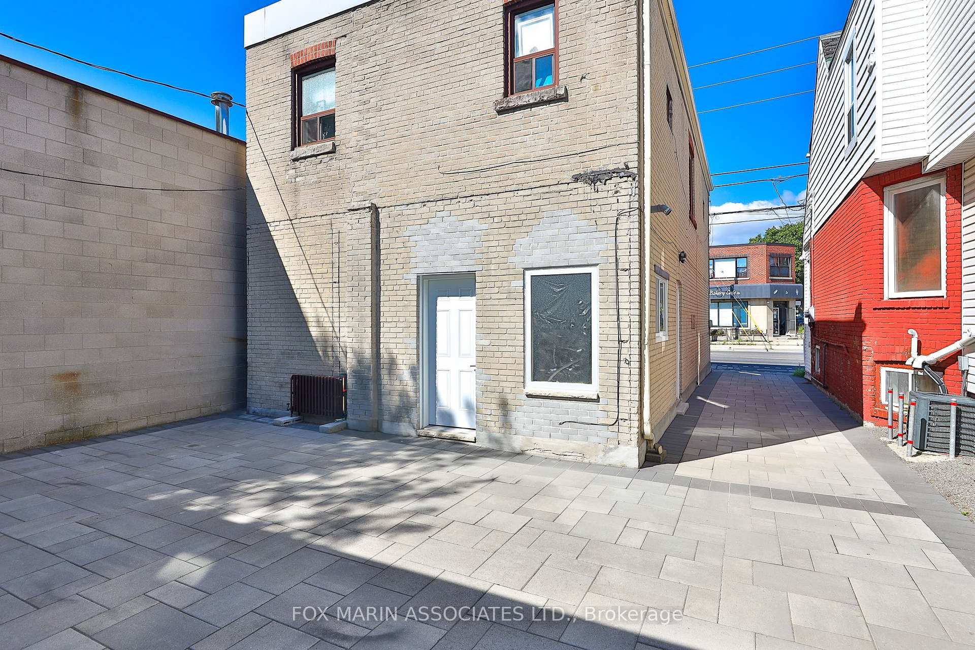 Photo 4 of 1215 Woodbine Avenue, Toronto, Woodbine-Lumsden — HOMEH